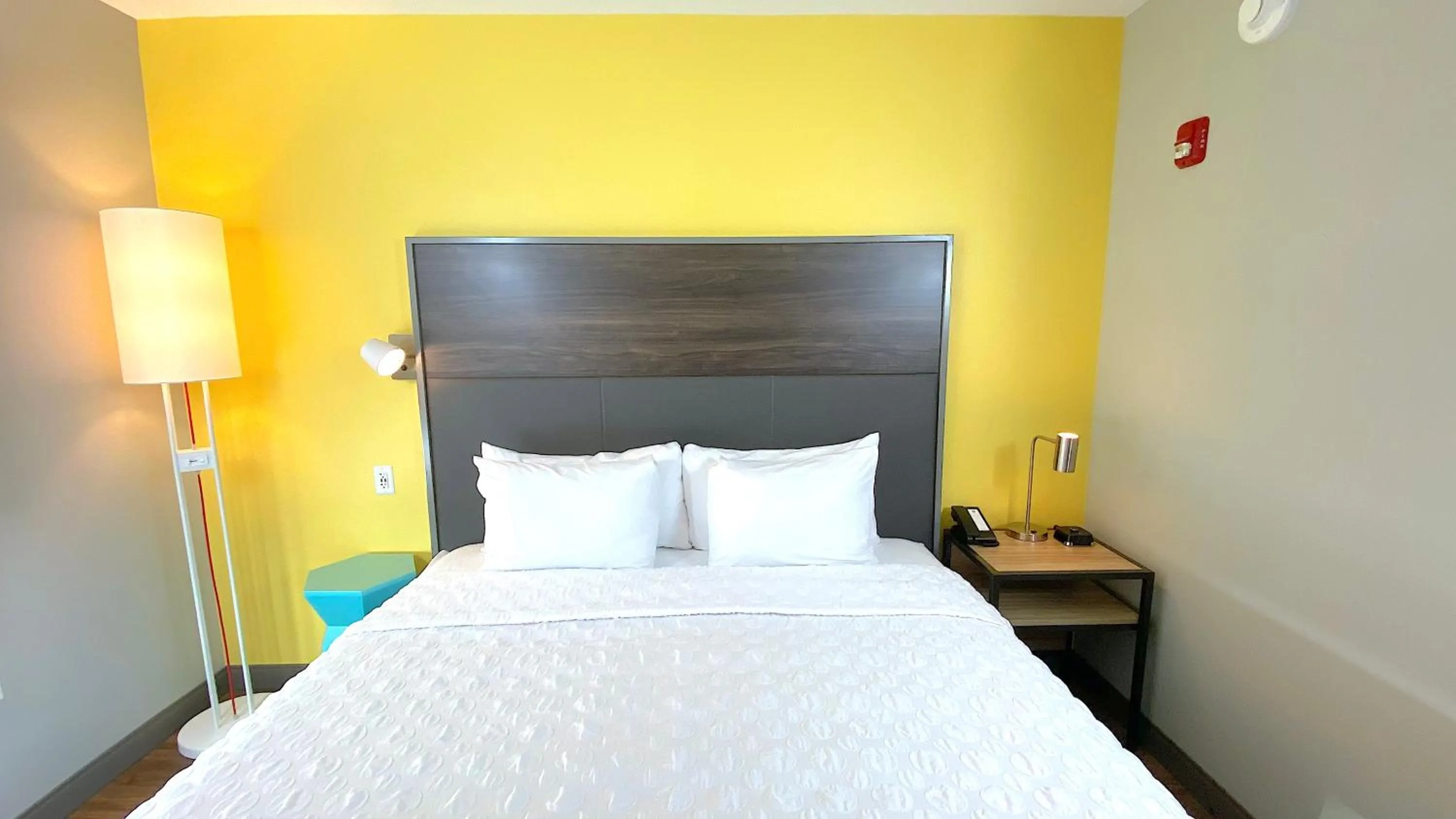 Bed in Tru By Hilton Manassas, Va