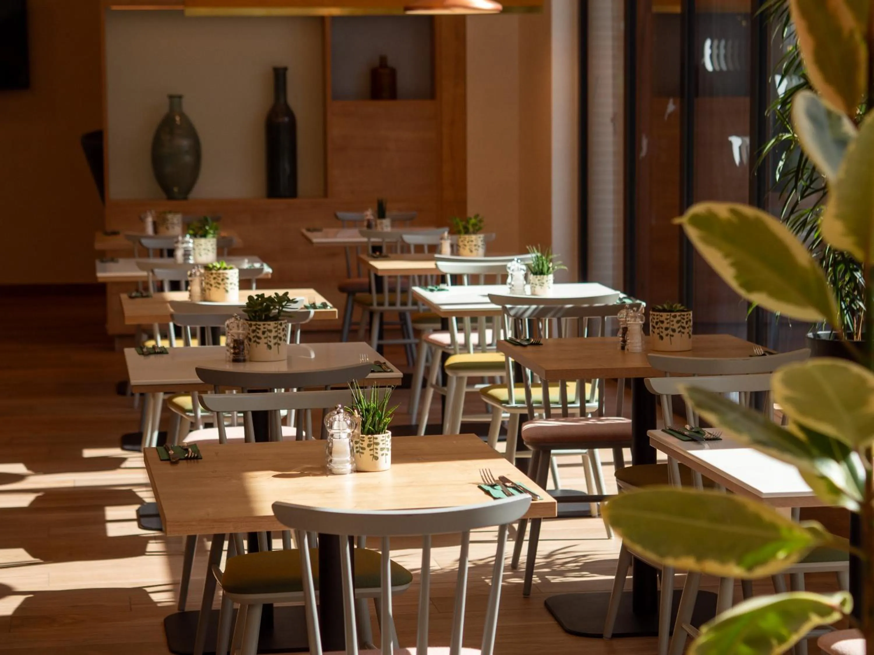 Restaurant/places to eat in Hilton Garden Inn Munich Messe