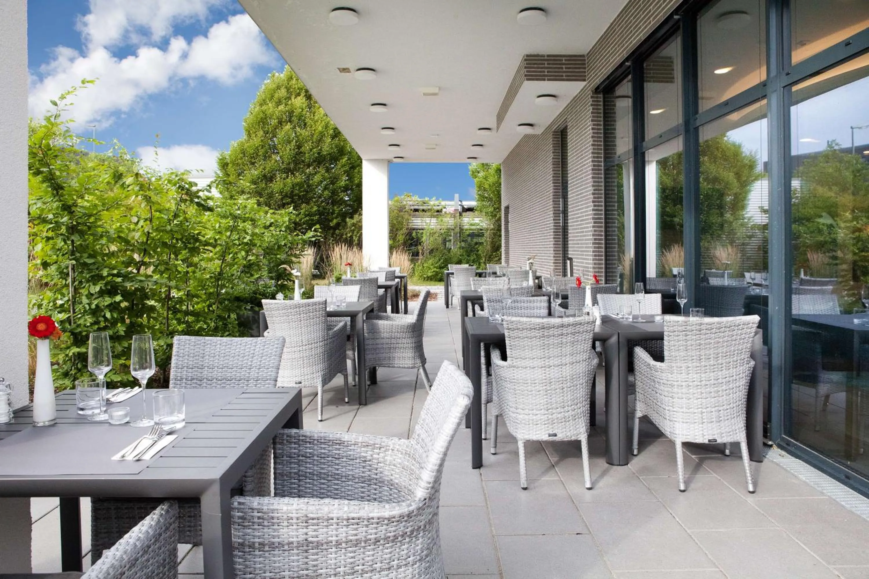 Restaurant/places to eat in Hilton Garden Inn Munich Messe