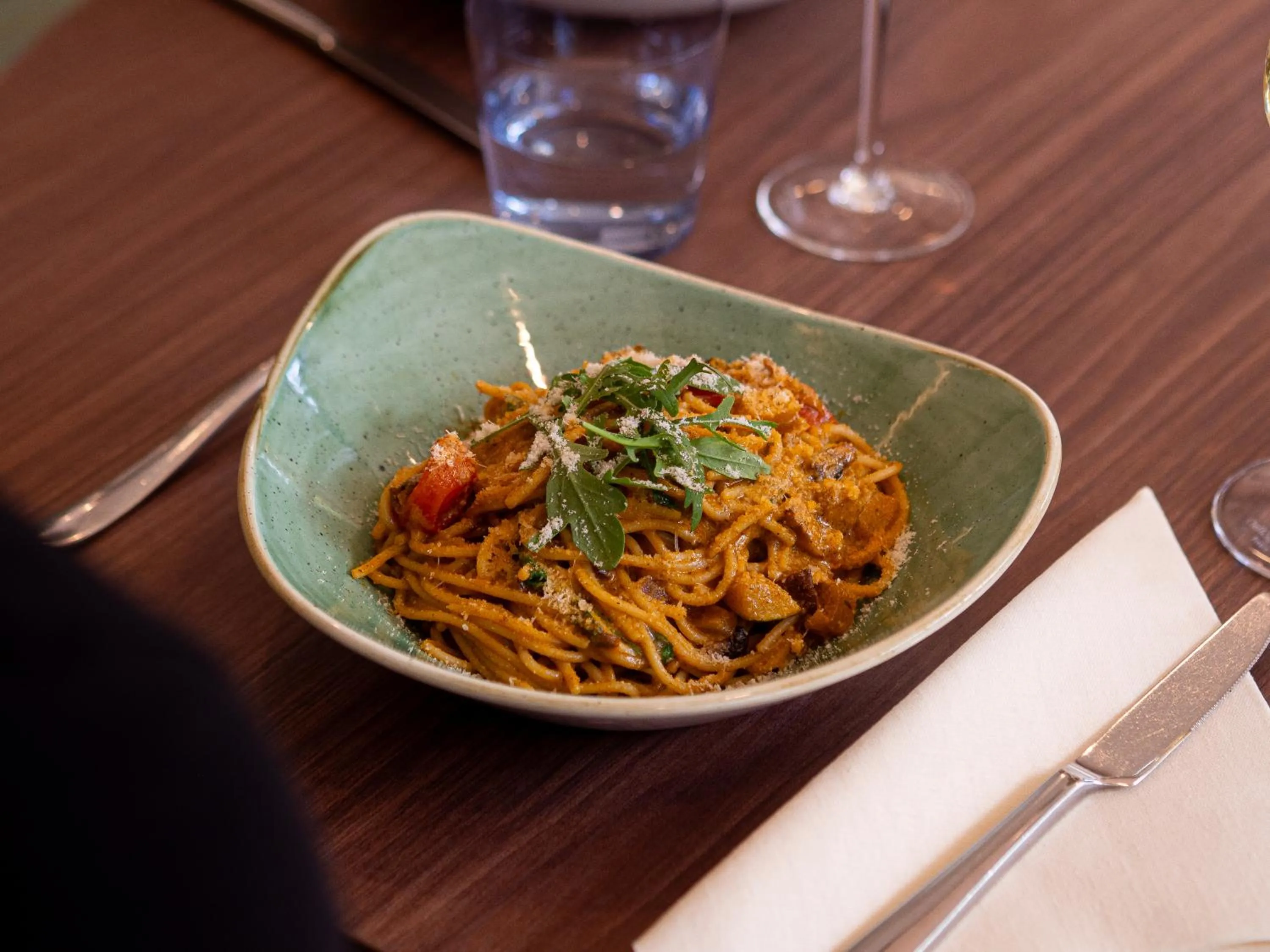 Restaurant/places to eat in Hilton Garden Inn Munich Messe