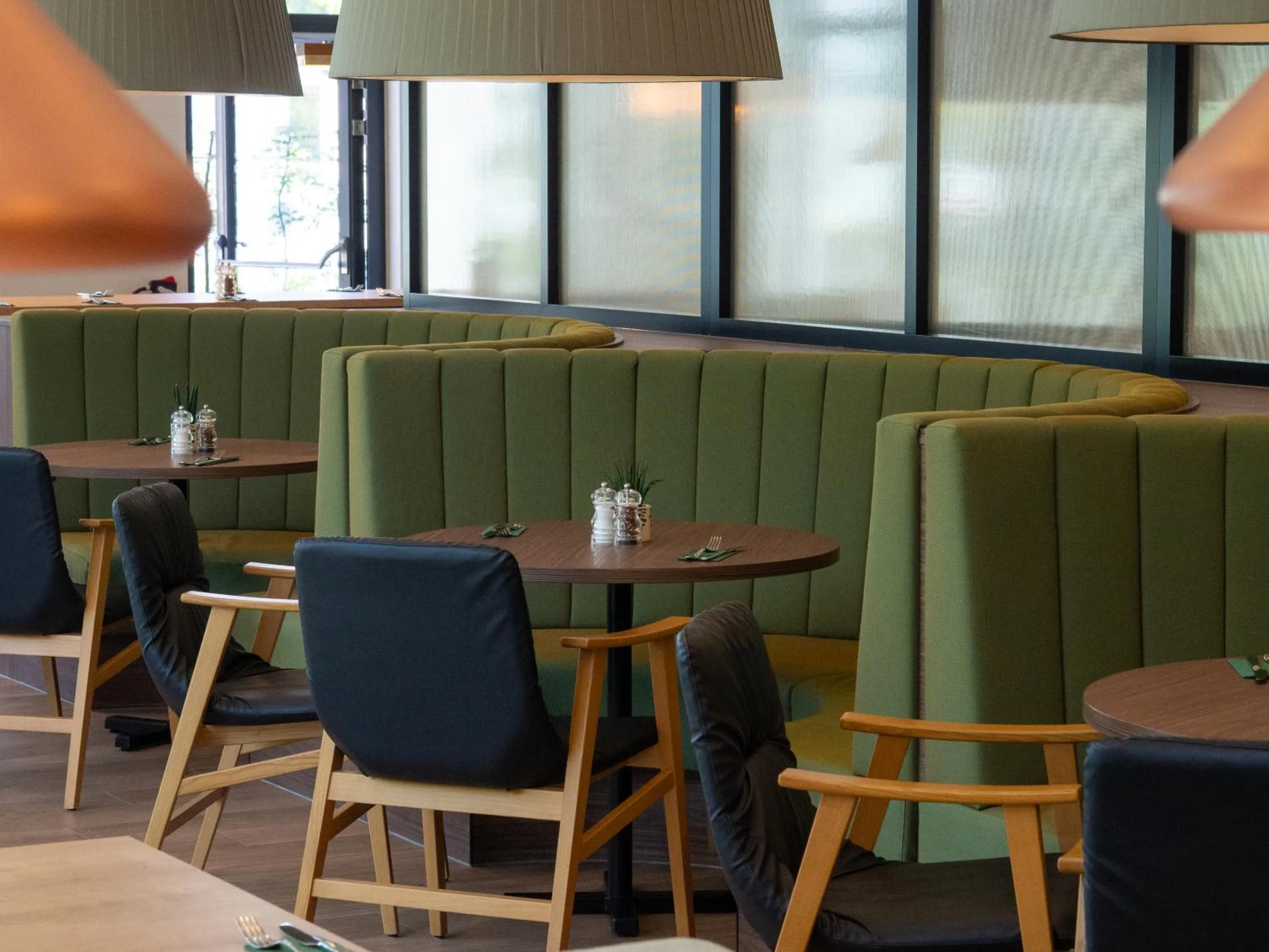 Restaurant/places to eat in Hilton Garden Inn Munich Messe