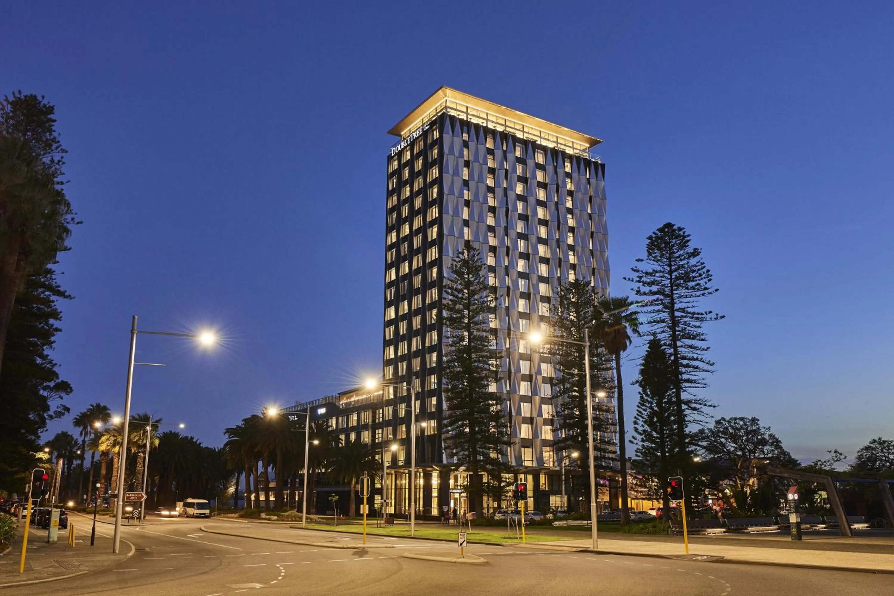 Property building in Doubletree By Hilton Perth Waterfront