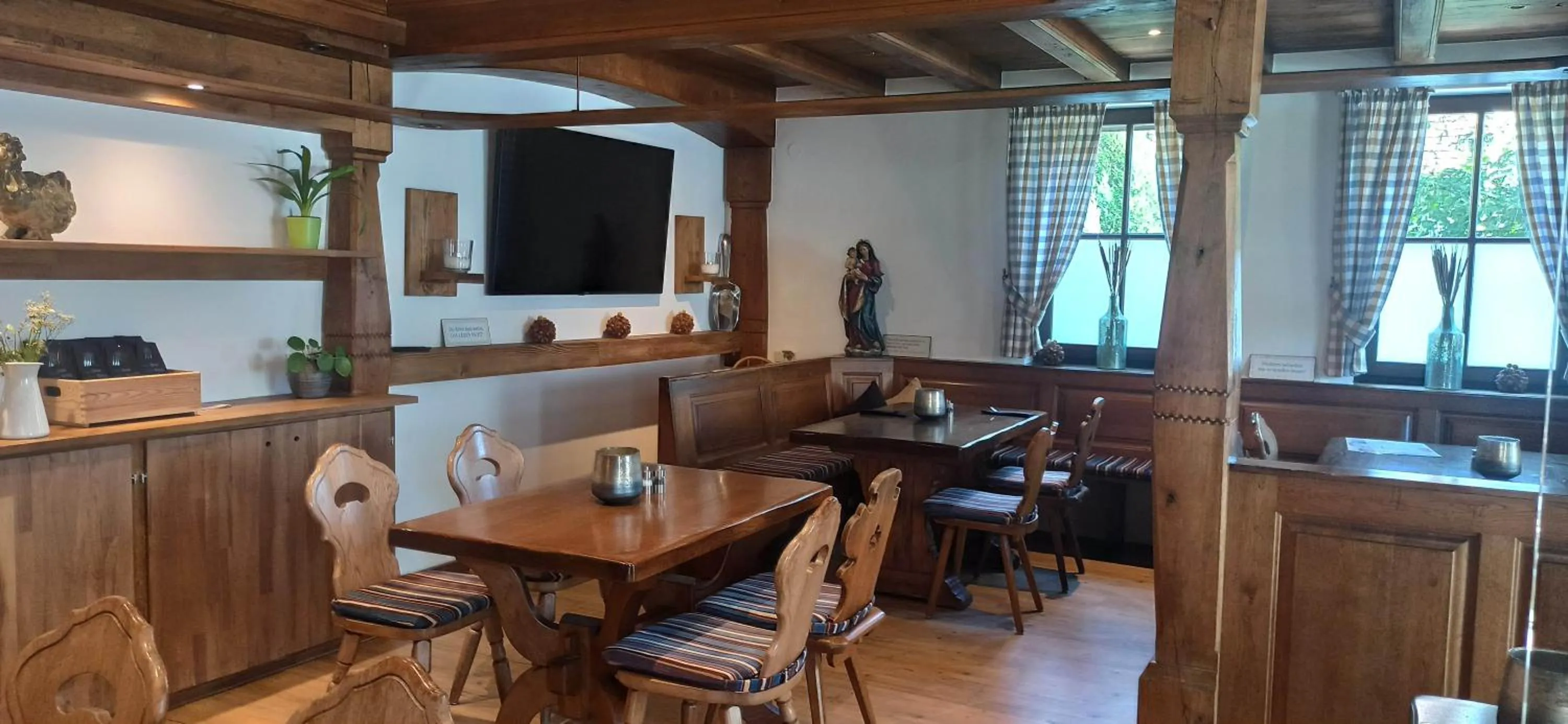 Restaurant/places to eat in Hotel Speeter