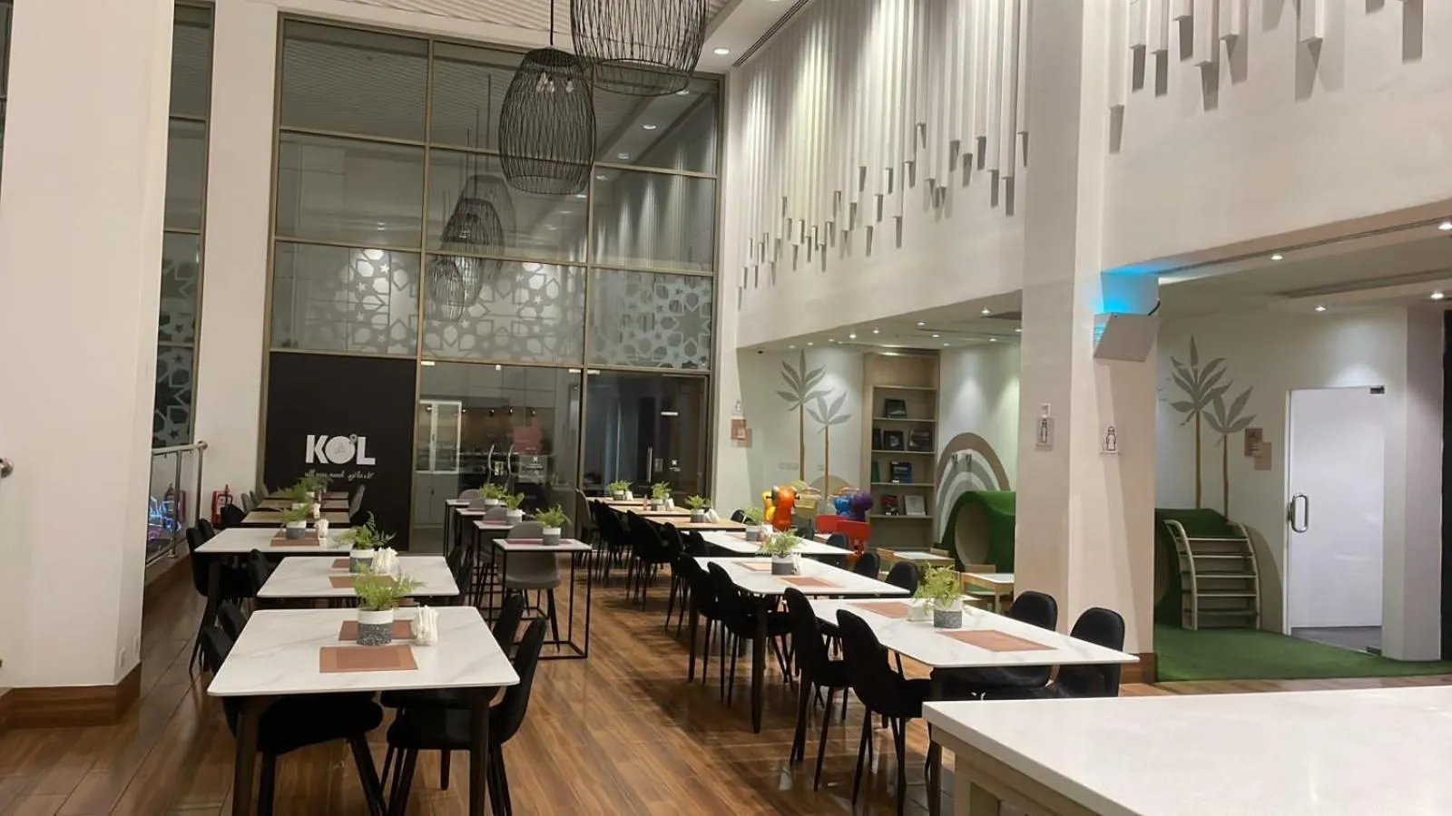 Breakfast in Dara Qurtubah Hotel