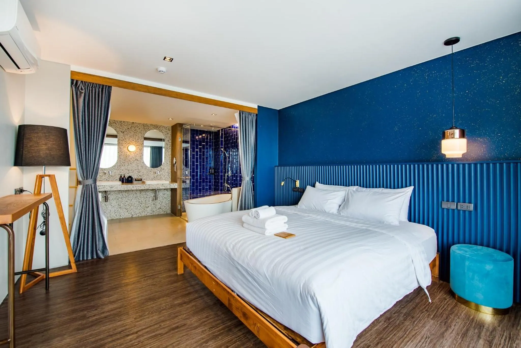 Bedroom, Bed in Seamira House Huahin