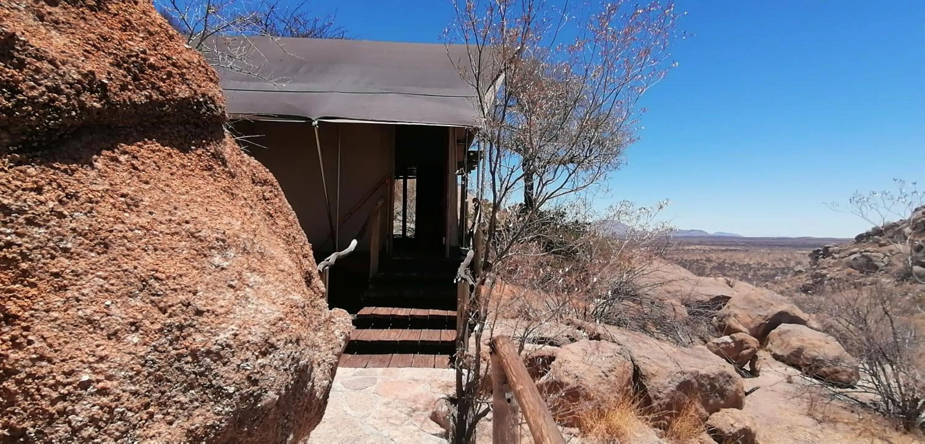 Mountain view in Ondudu Safari Lodge