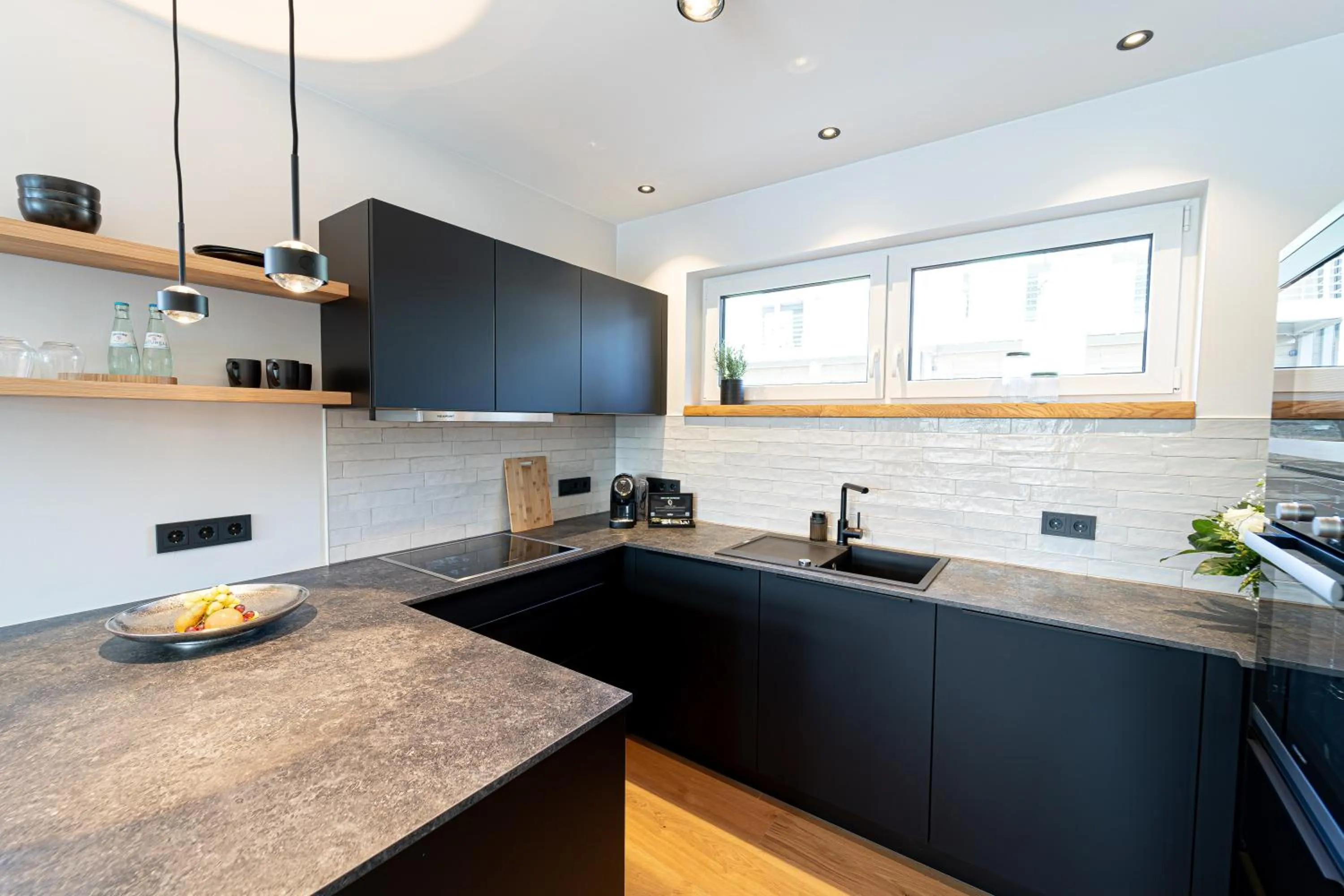 Kitchen or kitchenette in See und Sporthotel Ankum mit Lakeside Apartments