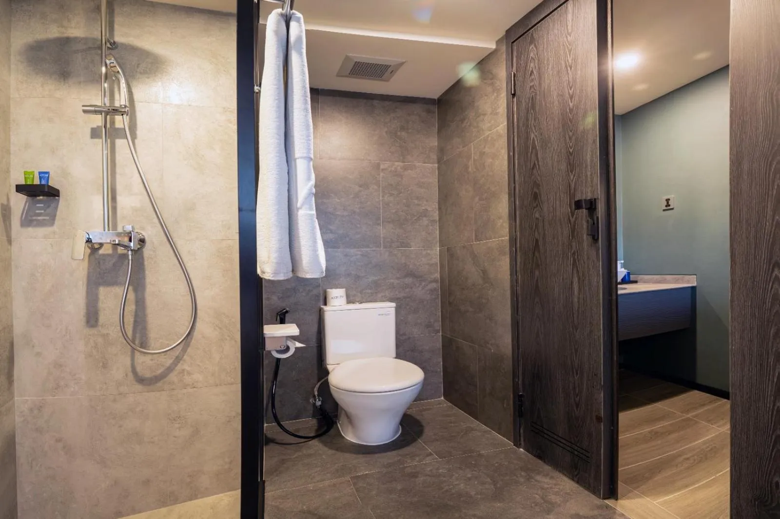 Bathroom in Aston Cilegon Boutique Hotel