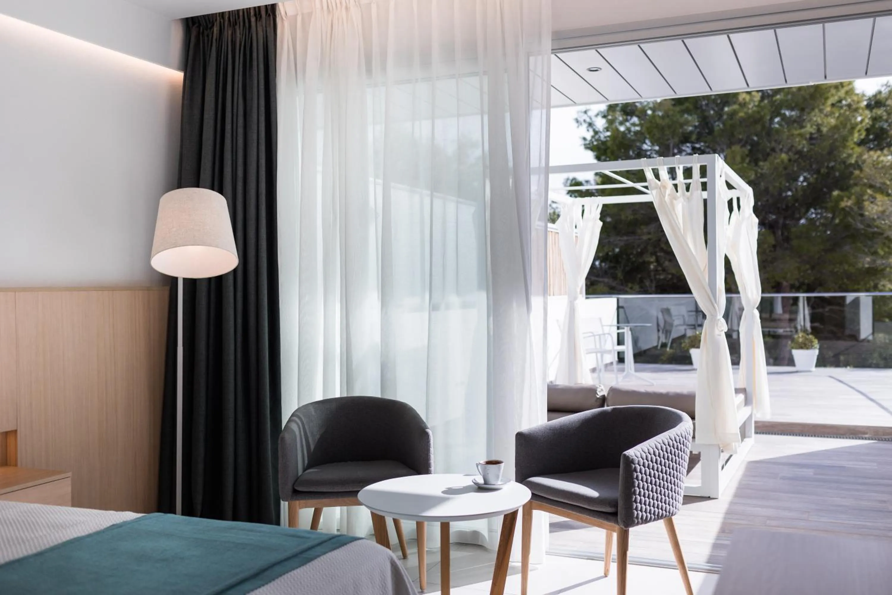 Balcony/Terrace, Bed in Petit Sagitario Adults only