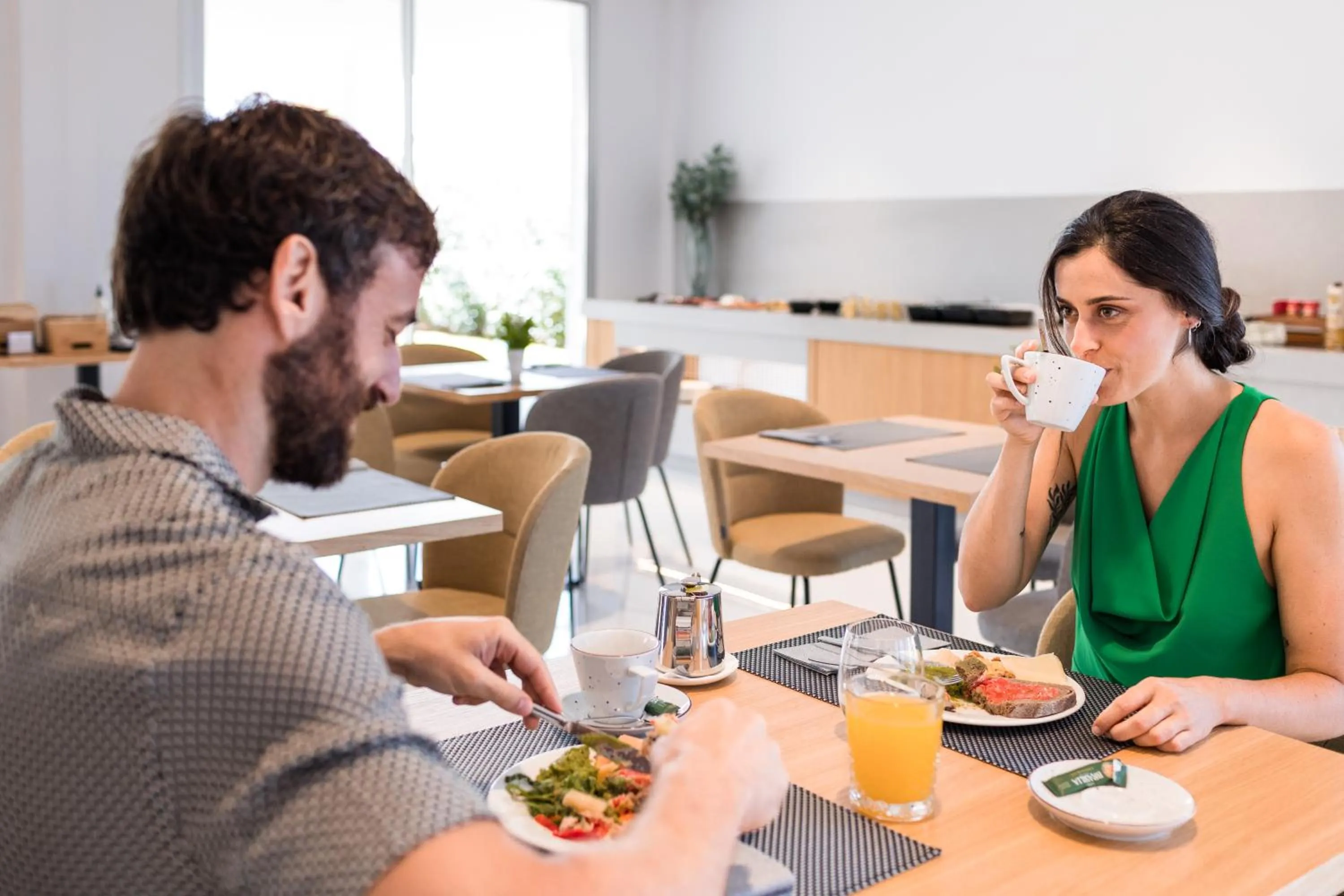 Restaurant/places to eat in Petit Sagitario Adults only