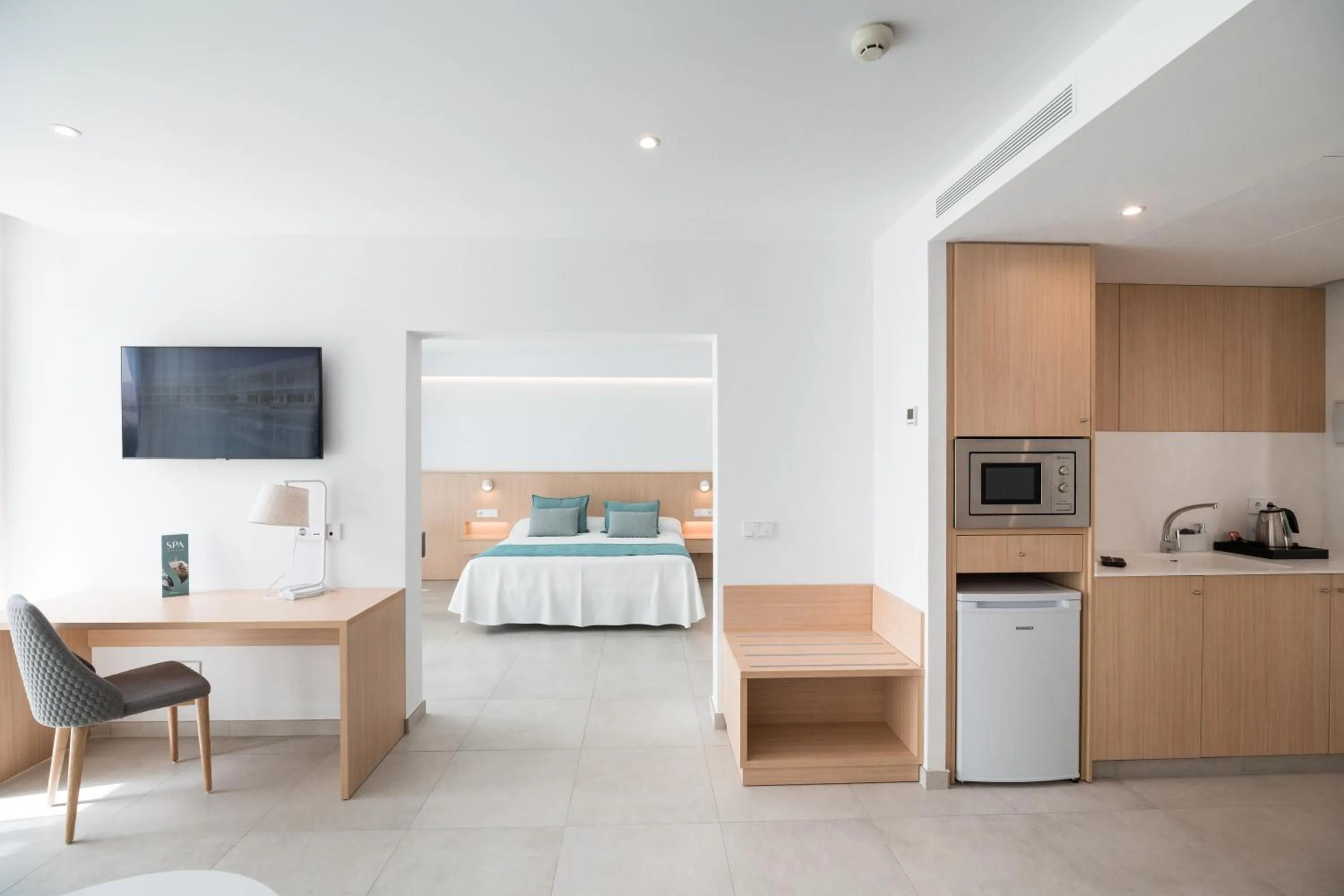 Photo of the whole room, Bed in Petit Sagitario Adults only