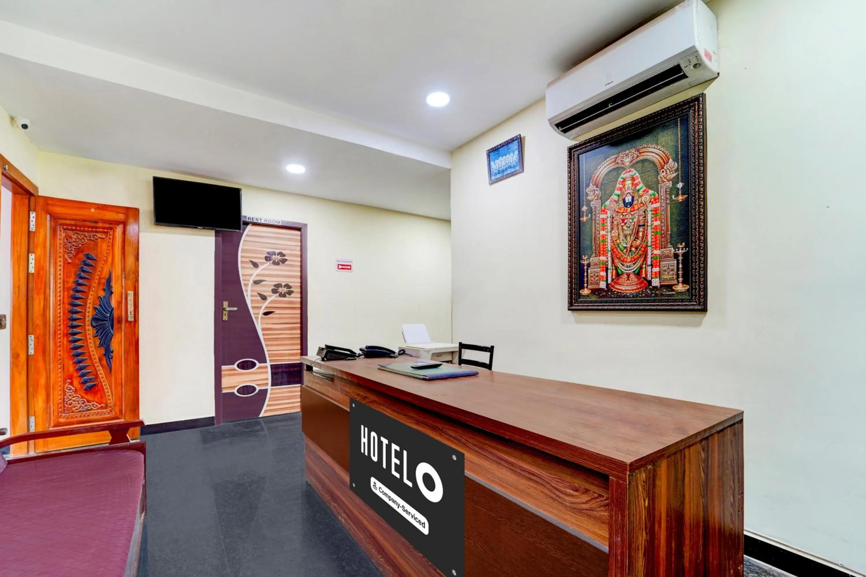 Lobby or reception in Super Hotel O Madurai Near Bus Stand