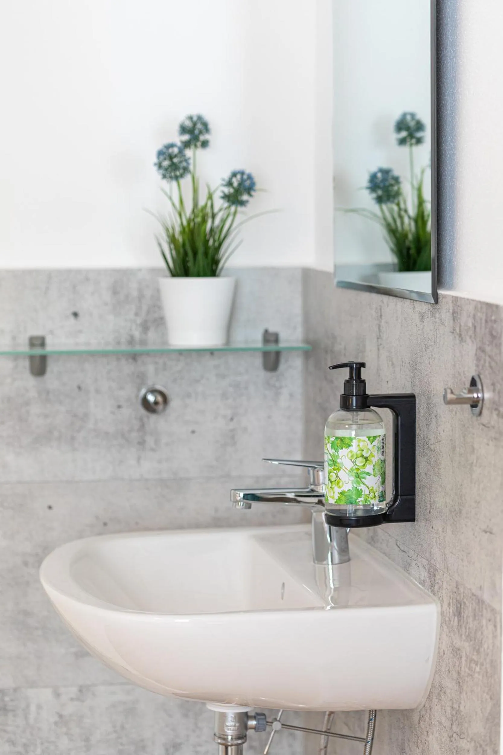 Bathroom in Hotel Clement - Bed & Breakfast