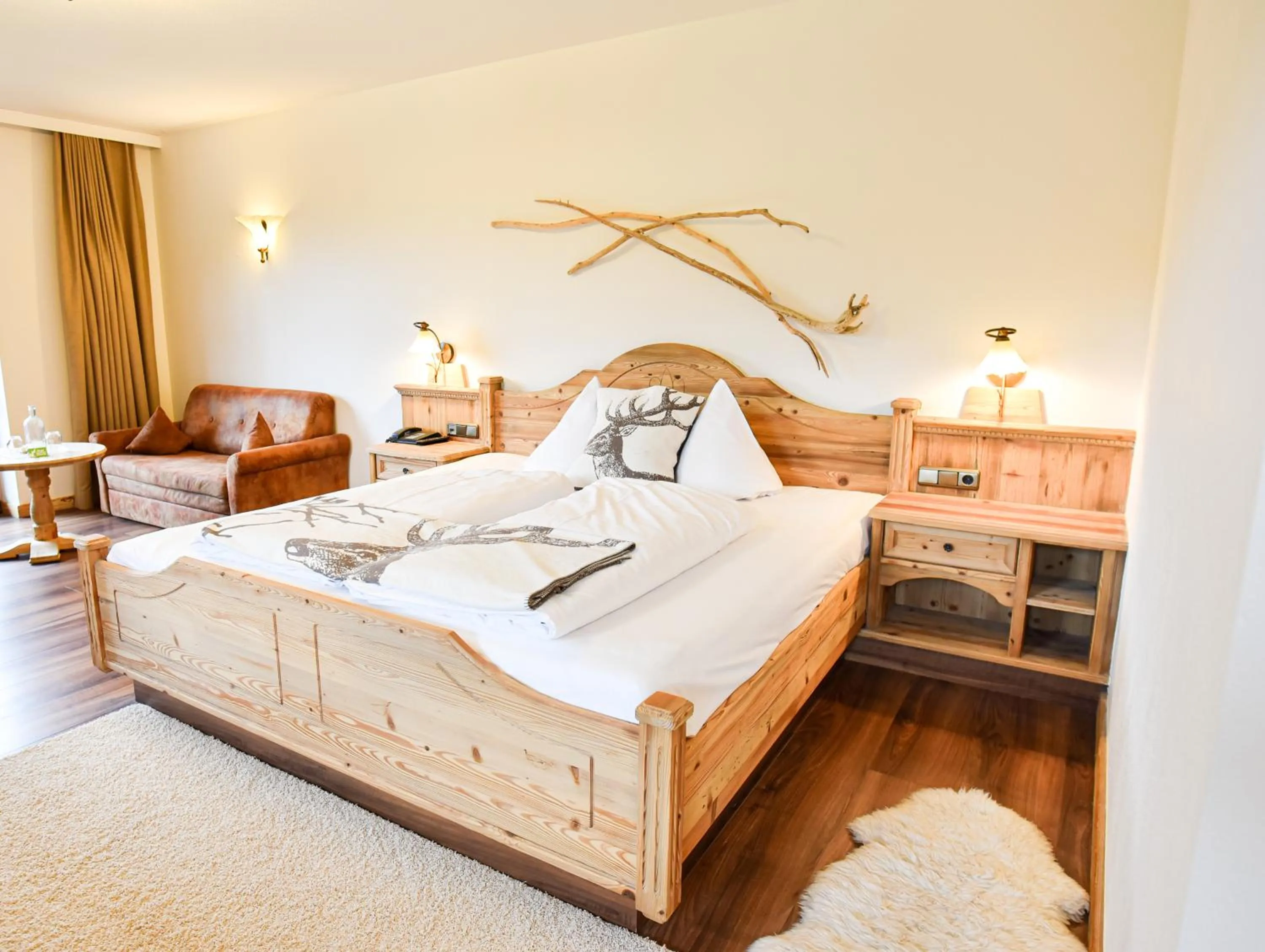 Bed in Feuriger Tatzlwurm Berghotel & Spa, BW Signature Collection