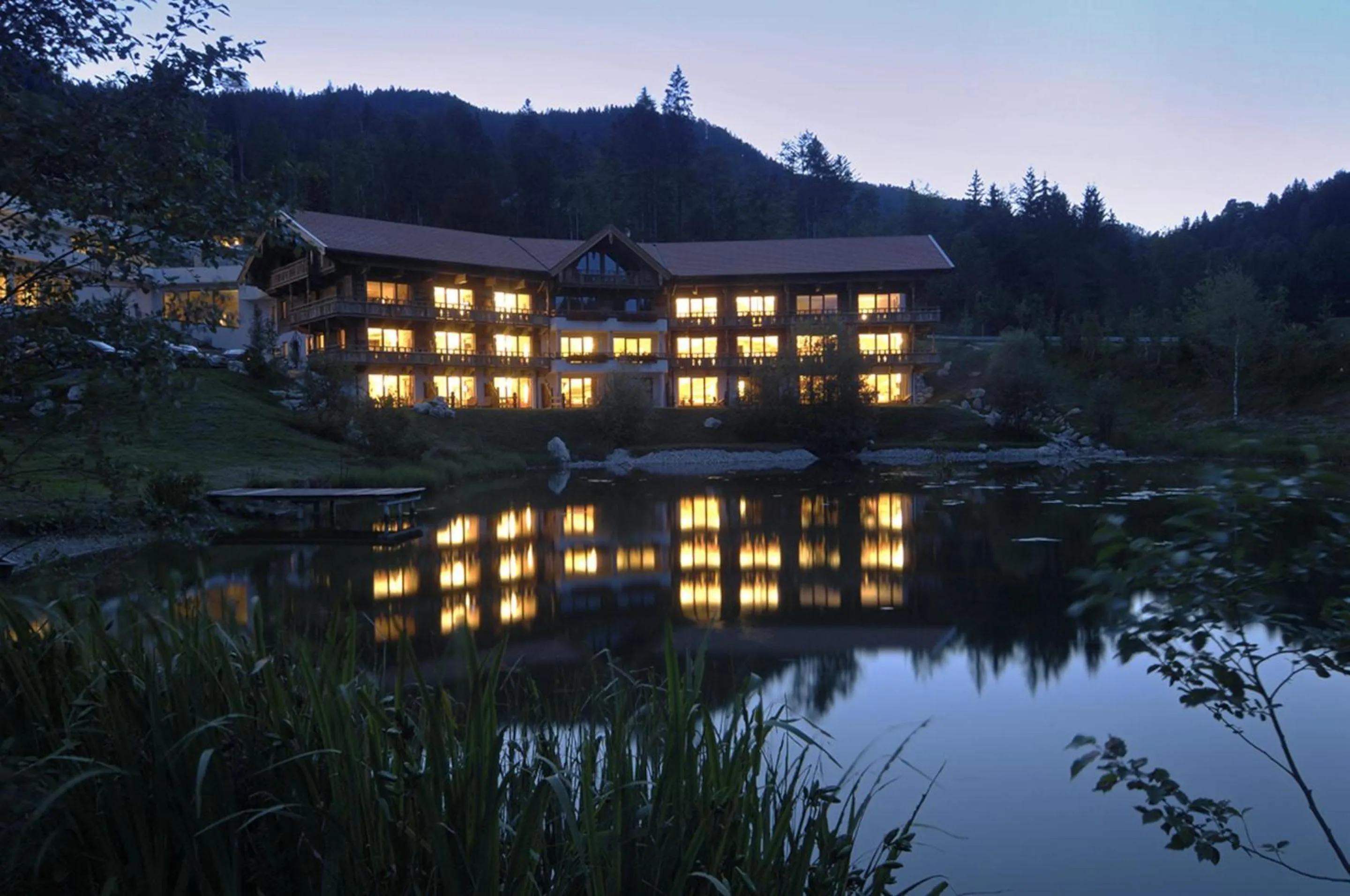 Property building in Feuriger Tatzlwurm Berghotel & Spa, BW Signature Collection