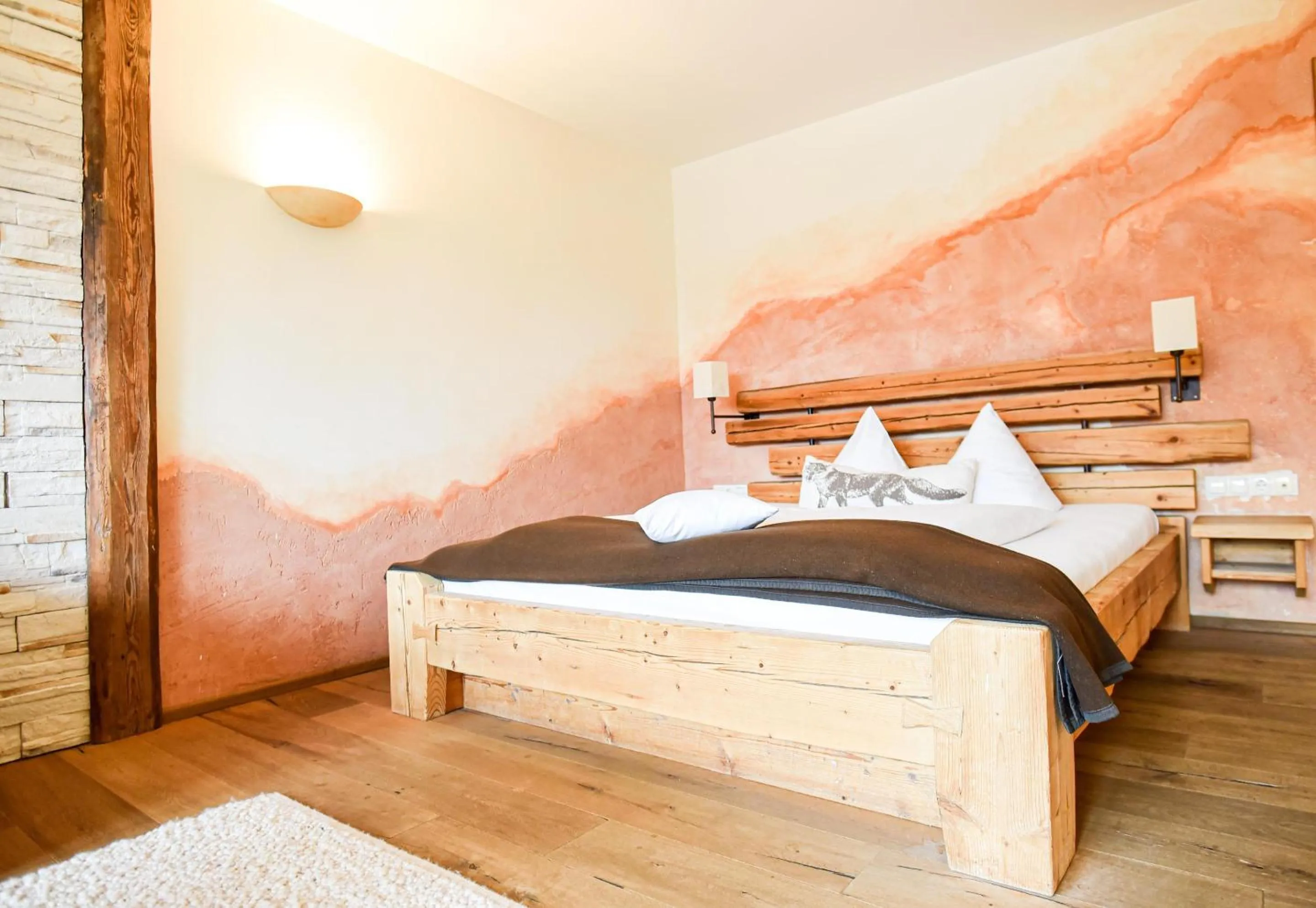 Bedroom, Bed in Feuriger Tatzlwurm Berghotel & Spa, BW Signature Collection