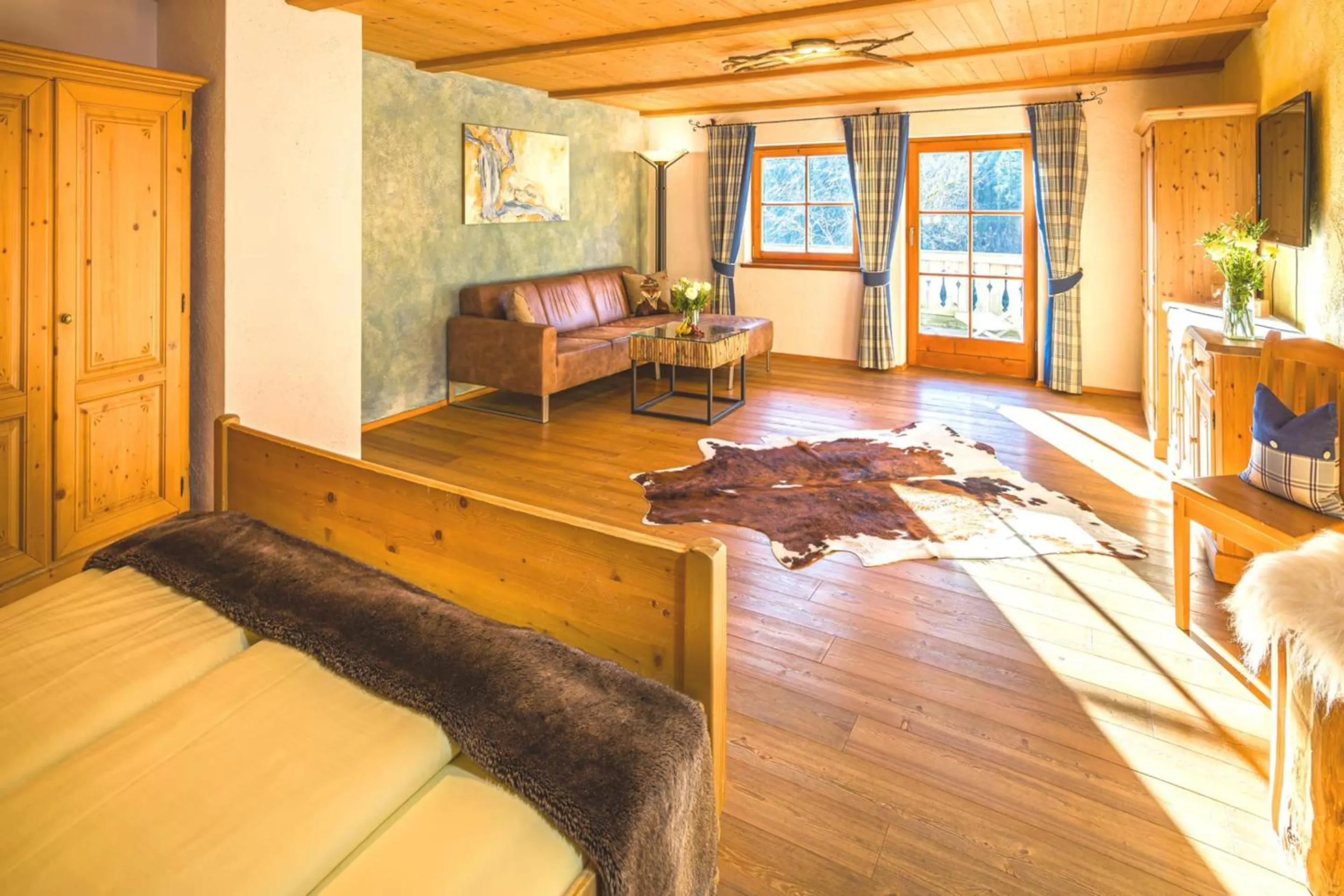 Bedroom, Bed in Feuriger Tatzlwurm Berghotel & Spa, BW Signature Collection