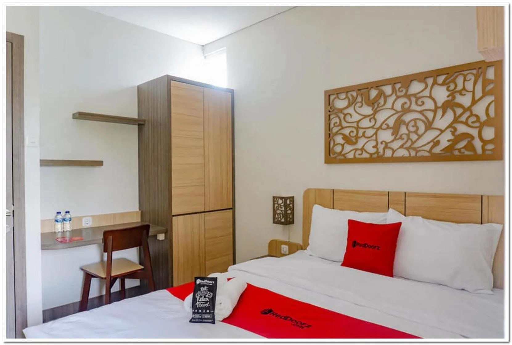 Bed in RedDoorz near Jogja City Mall 4