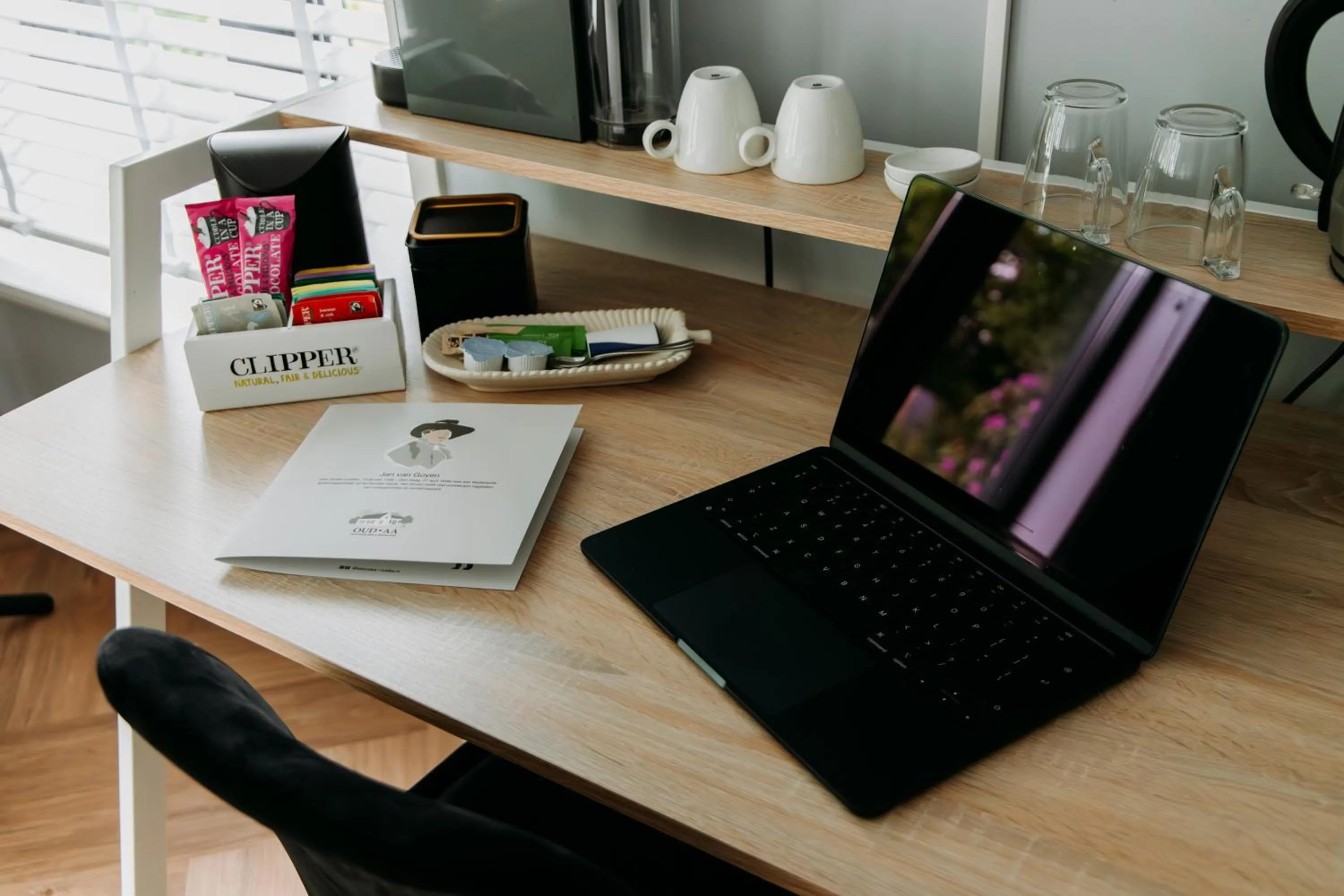 Coffee/tea facilities in Boutique B&B Oud Aa
