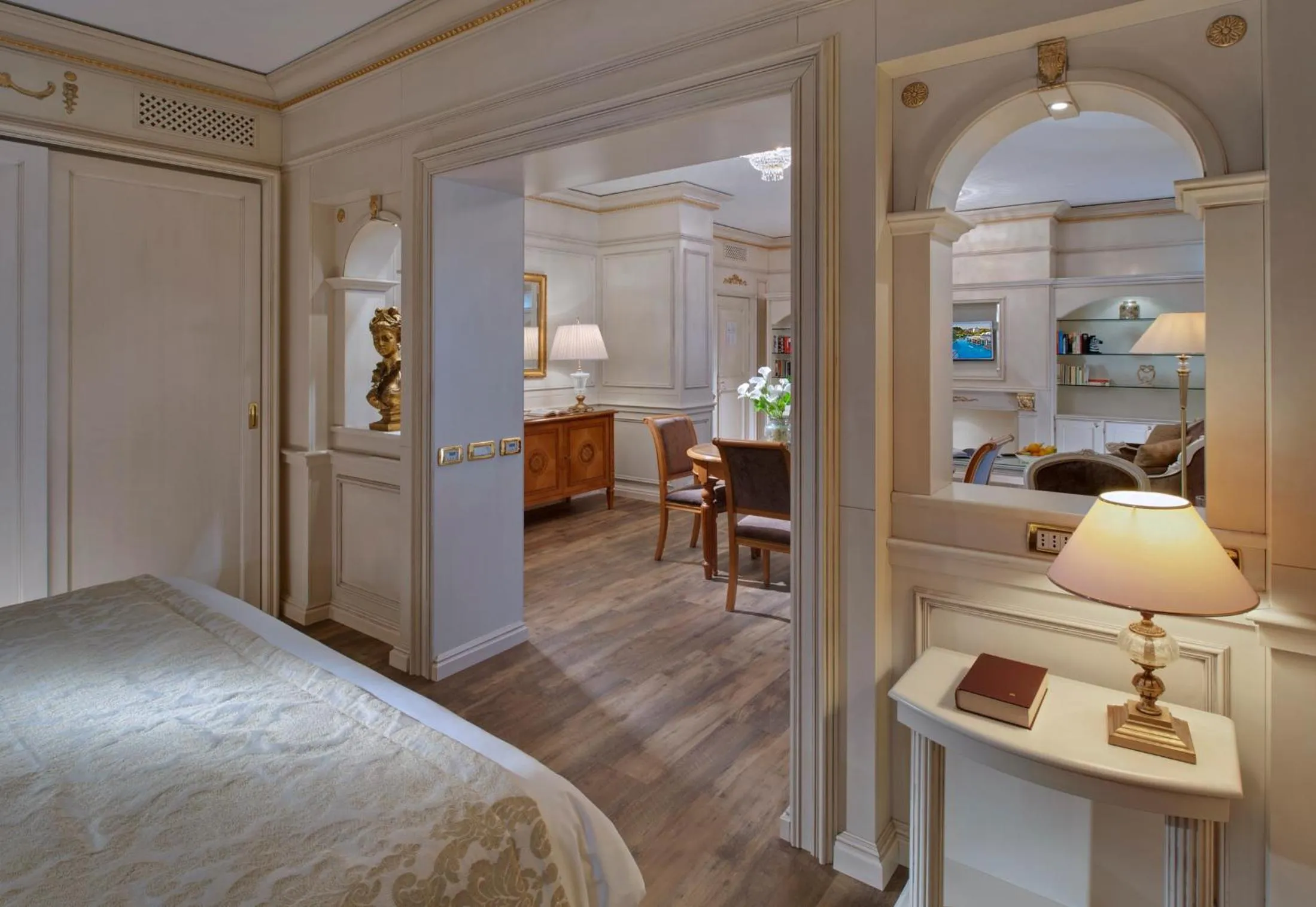 Bedroom, Bed in Tritone LUXURY HOTEL THERMAE & SPA