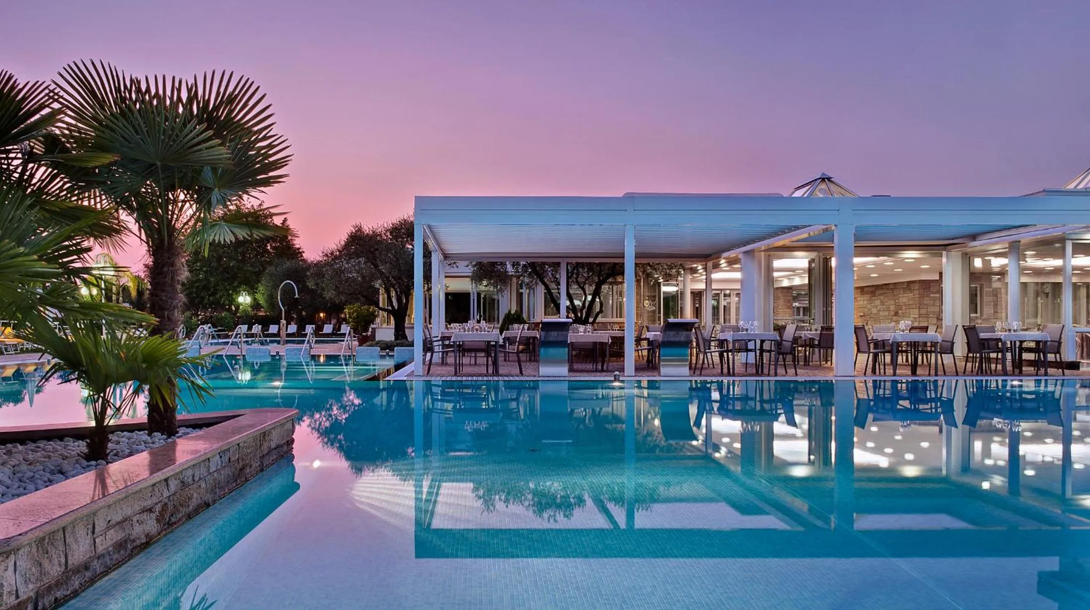 Swimming pool in Tritone LUXURY HOTEL THERMAE & SPA