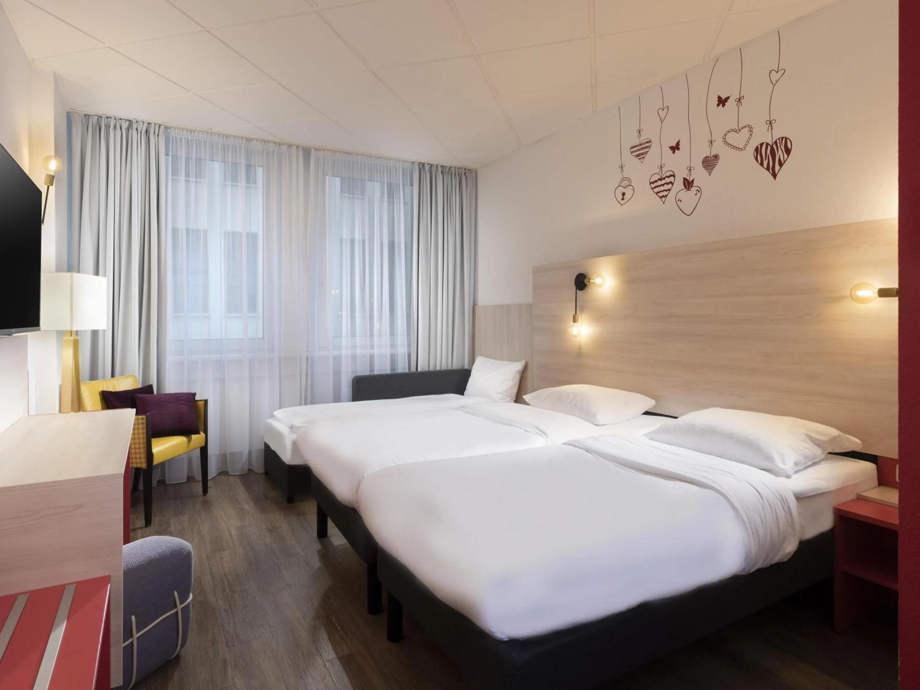 Bedroom, Bed in greet Berlin Alexanderplatz