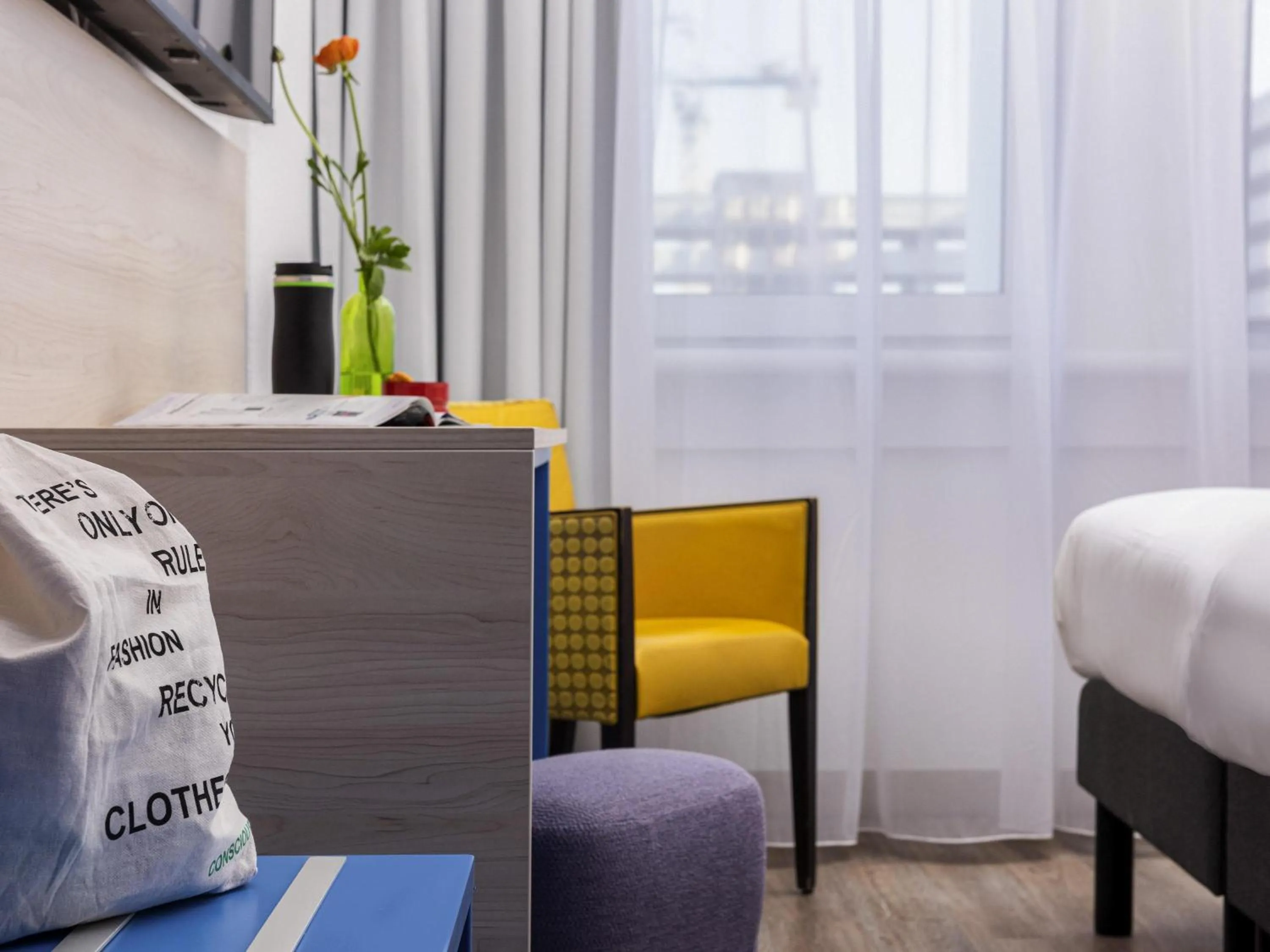 Bedroom, Bed in greet Berlin Alexanderplatz