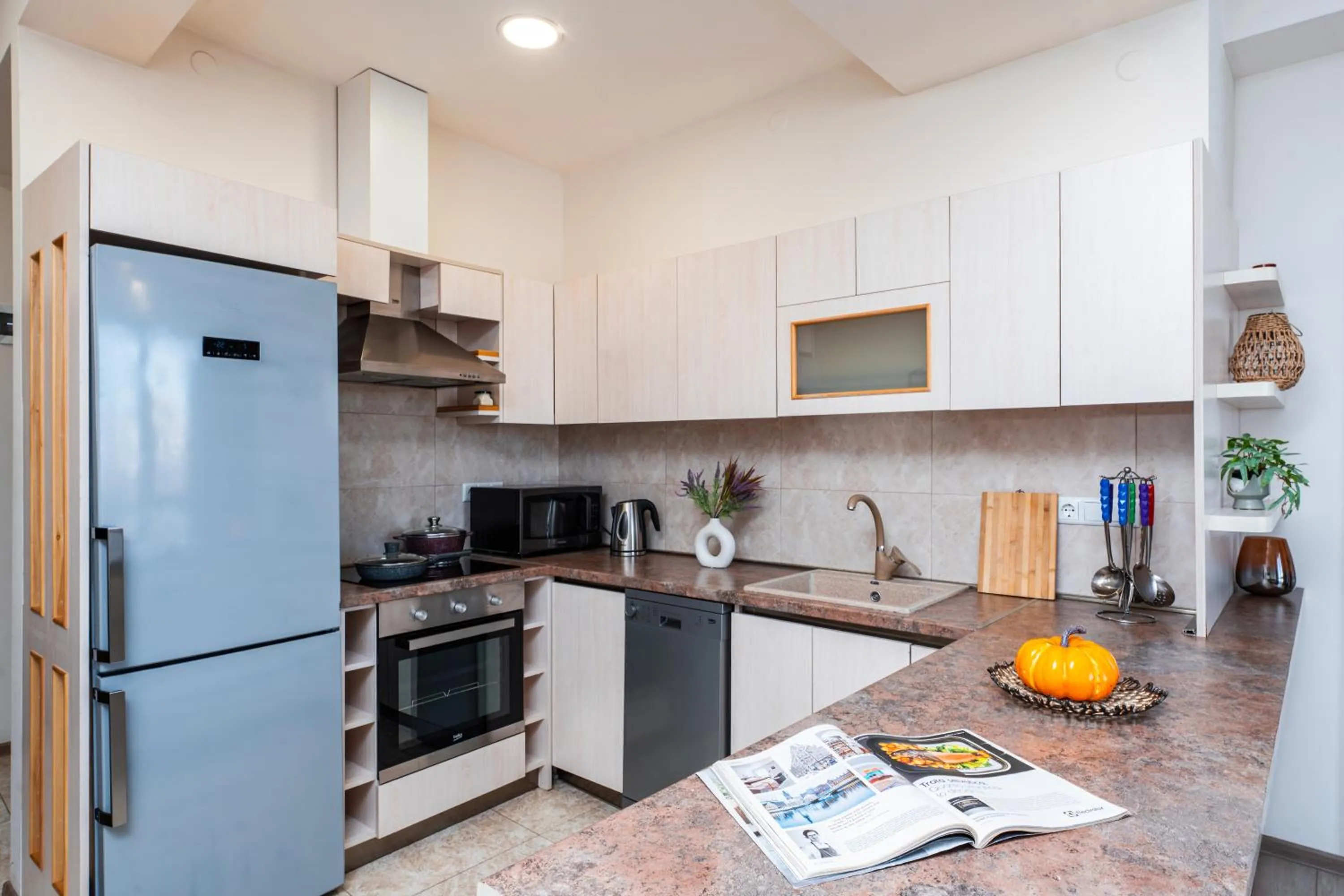 Kitchen or kitchenette in Apart-hotel on Koghbatsi 16