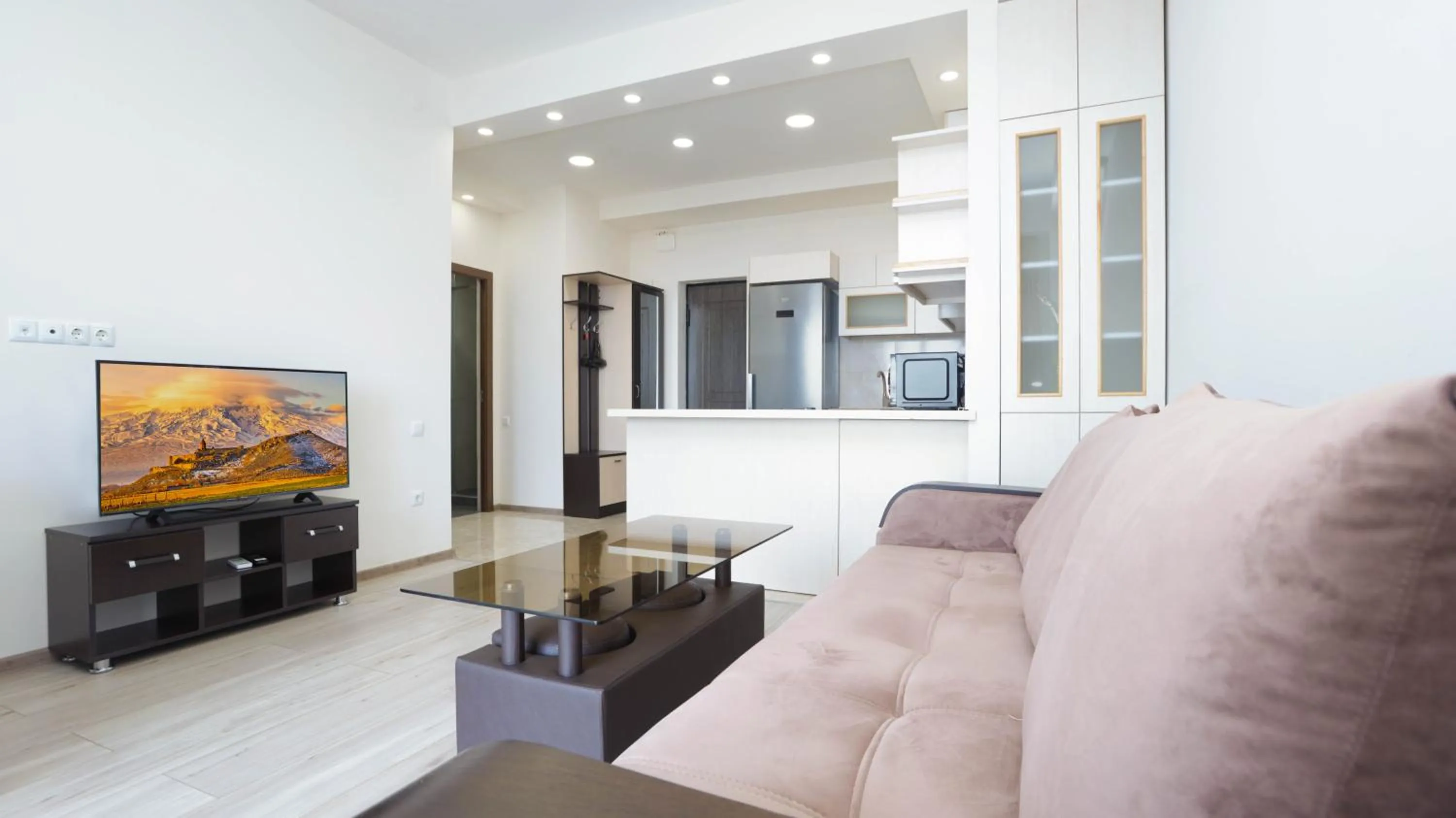 TV and multimedia in Apart-hotel on Koghbatsi 16