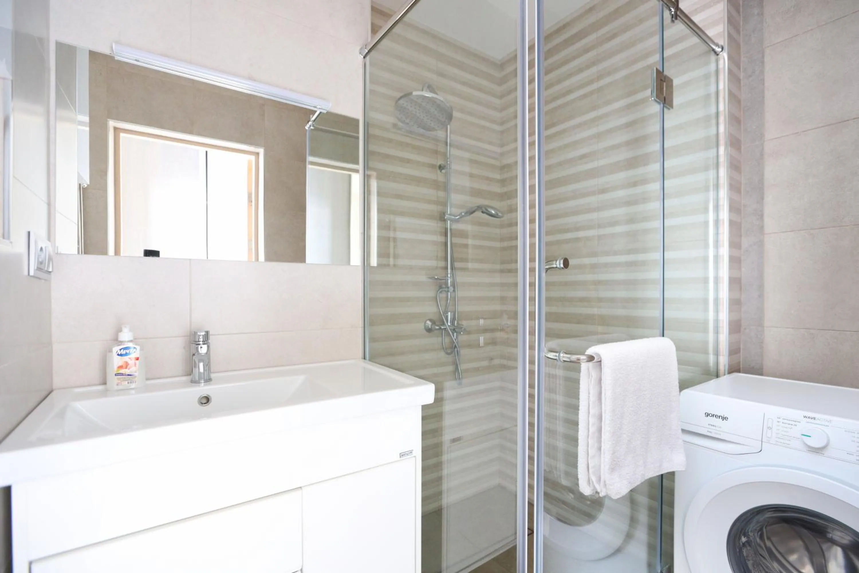 Shower in Apart-hotel on Koghbatsi 16