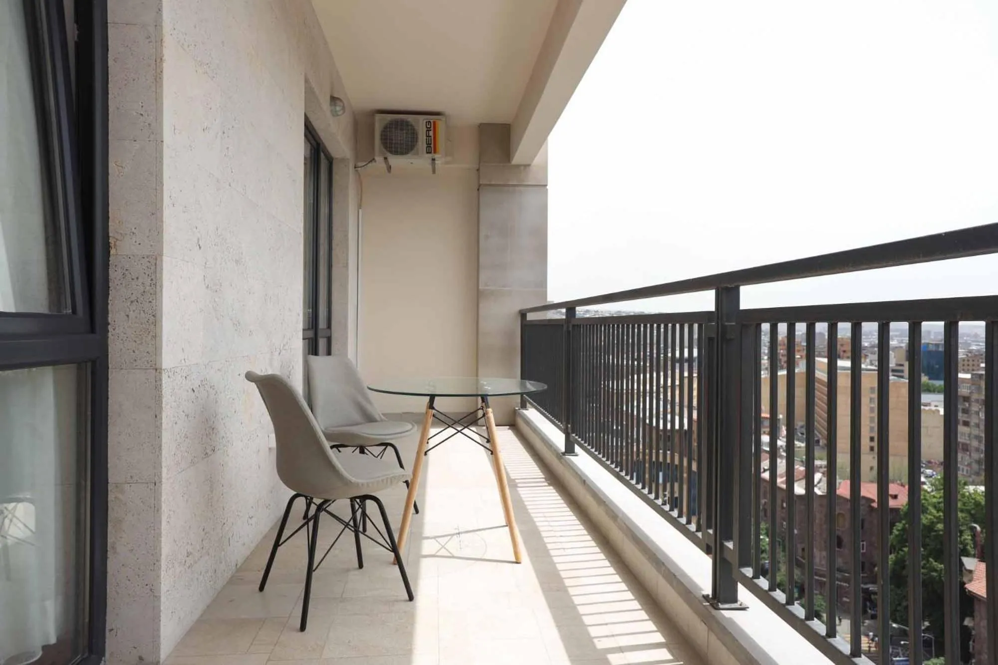 Balcony/Terrace in Apart-hotel on Koghbatsi 16