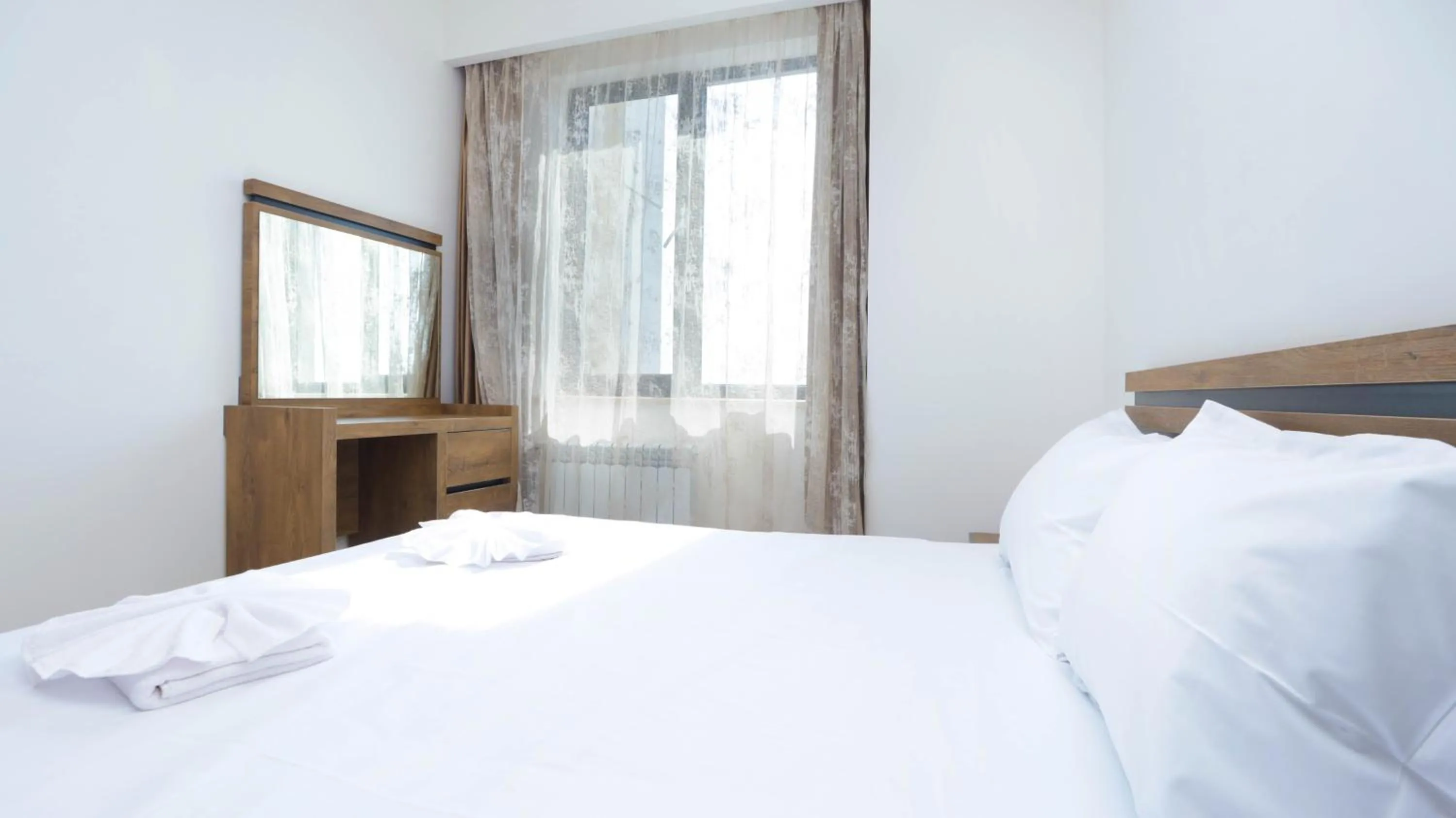 Bed in Apart-hotel on Koghbatsi 16