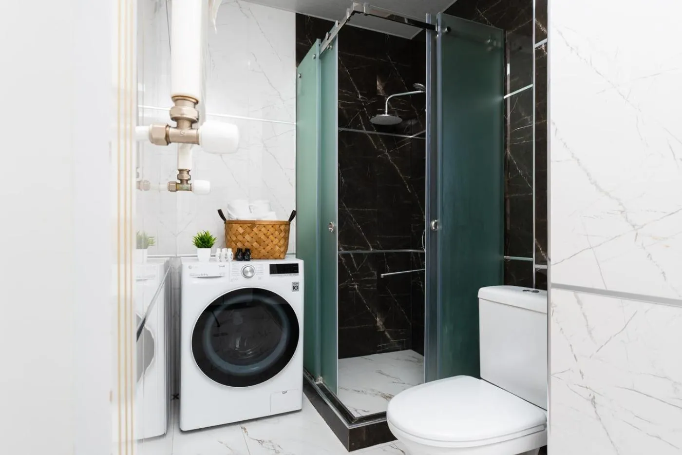 Bathroom in Apart-hotel on Koghbatsi 16