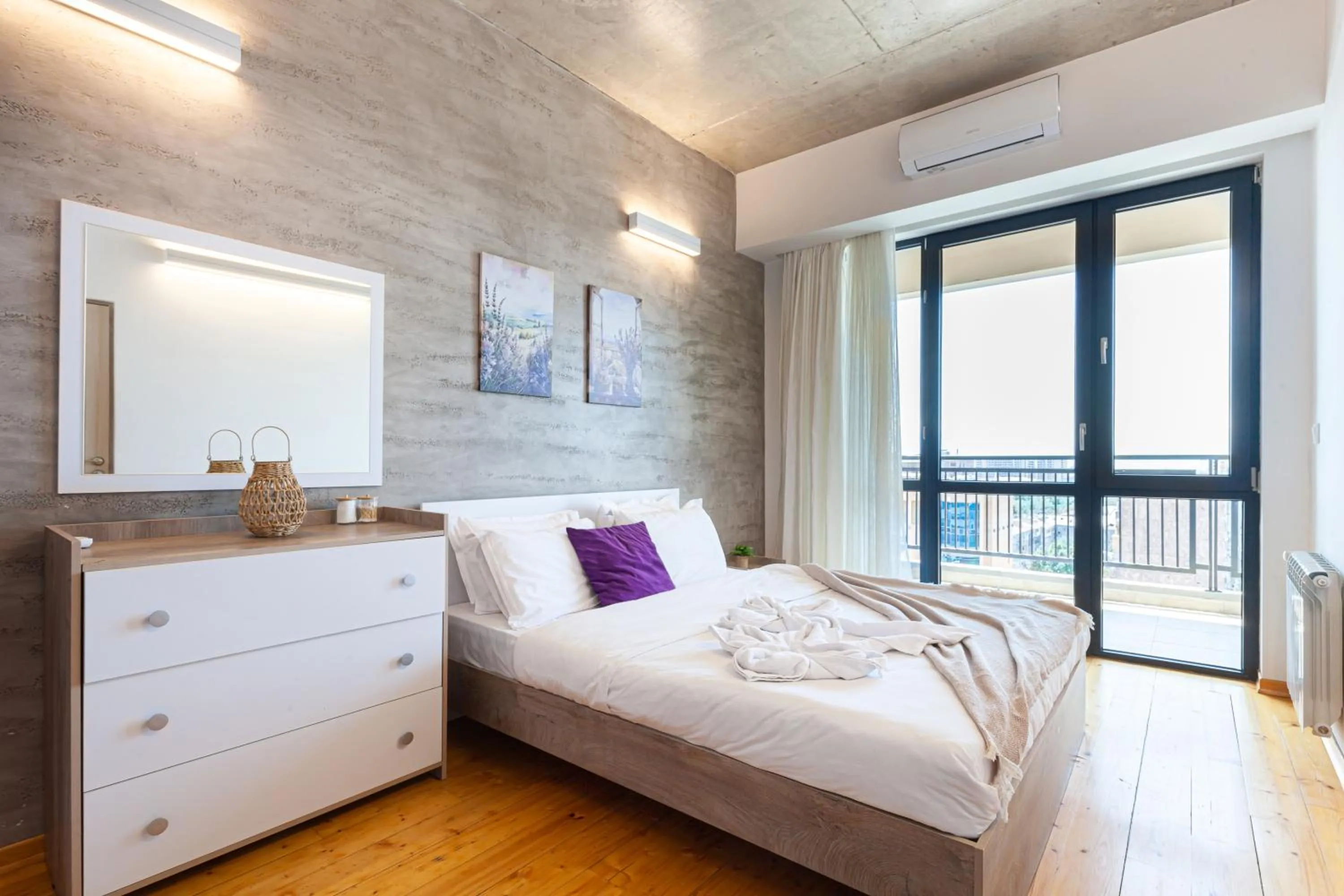 Bed in Apart-hotel on Koghbatsi 16