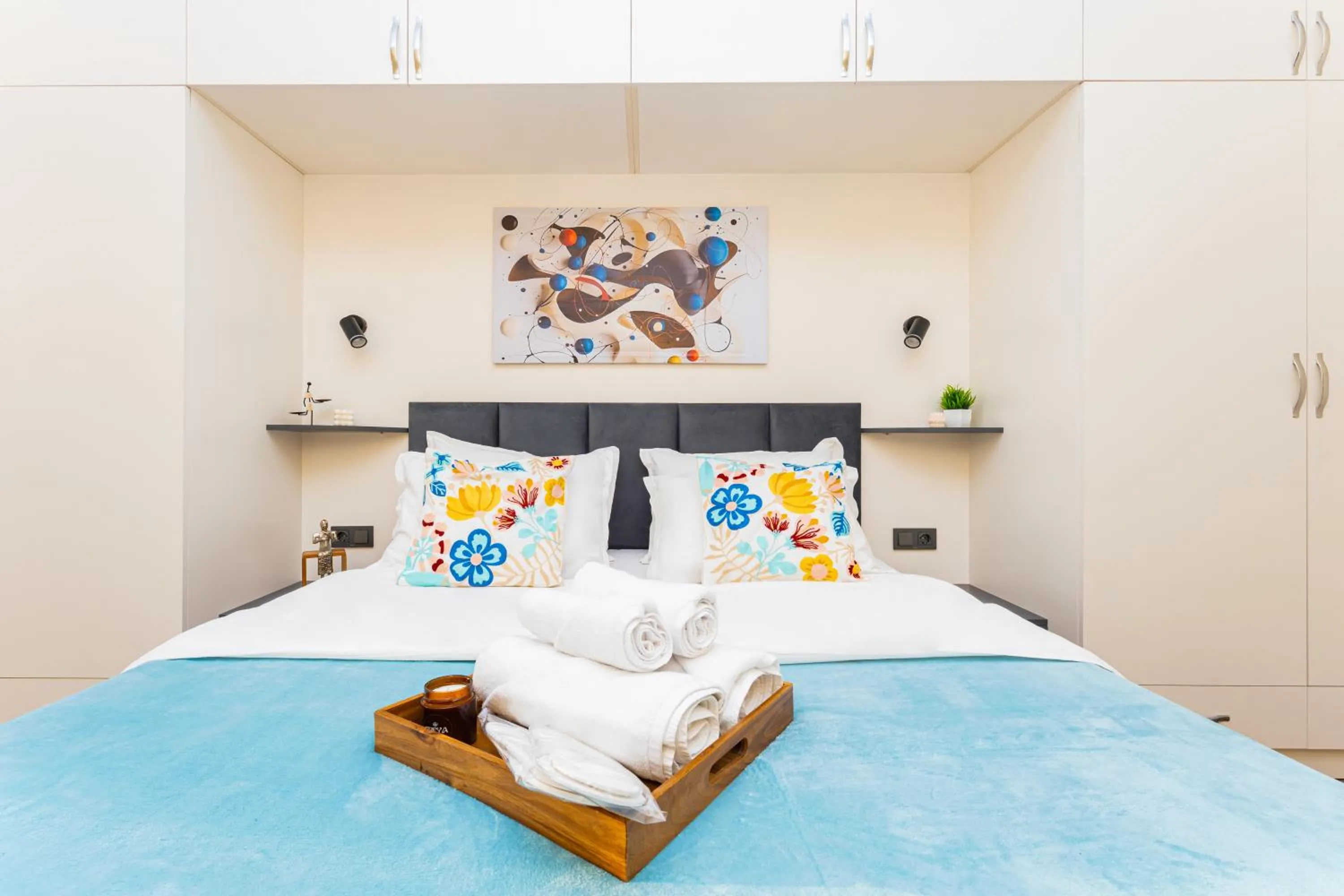 Bed in Apart-hotel on Koghbatsi 16