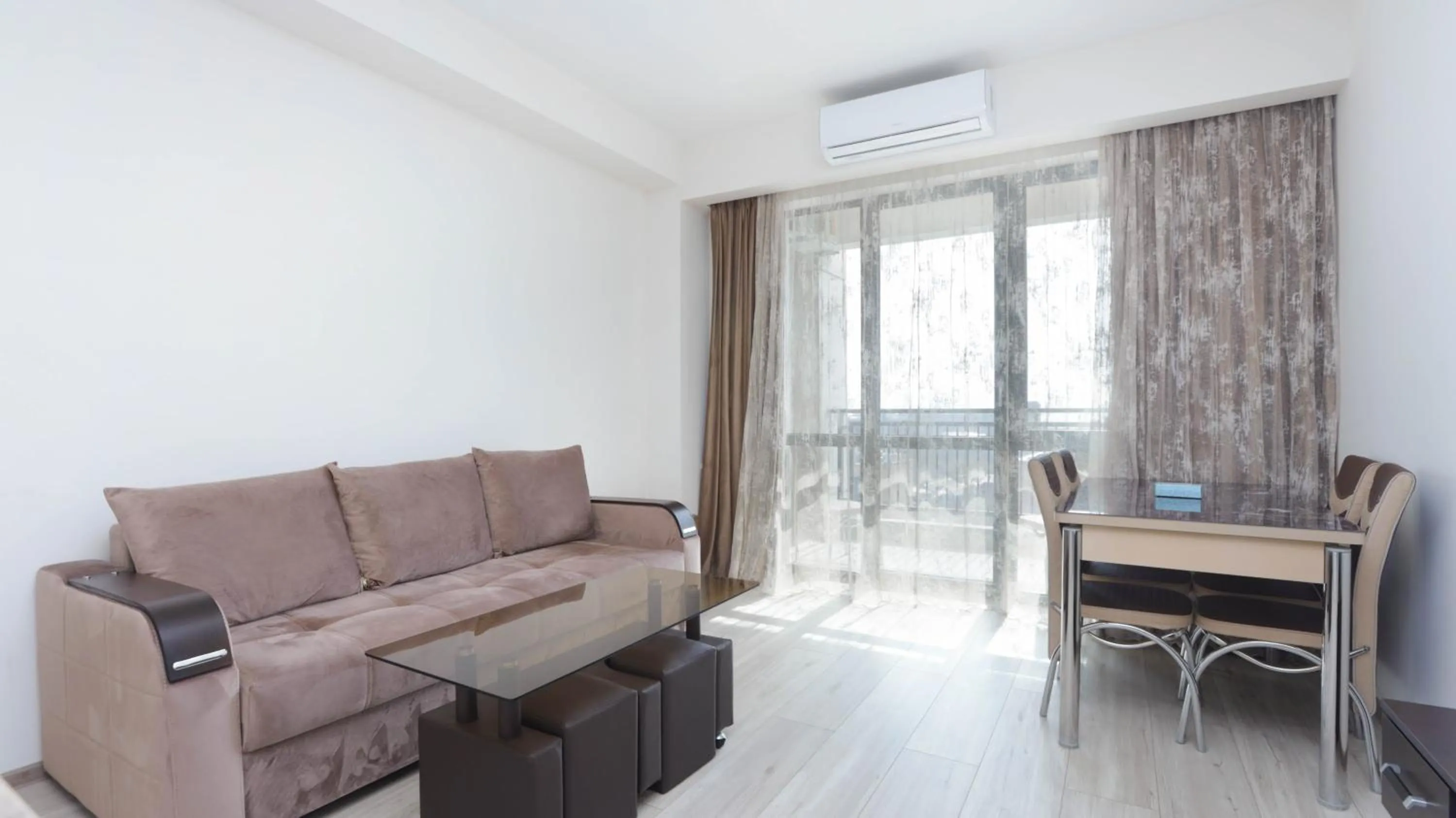 Living room in Apart-hotel on Koghbatsi 16