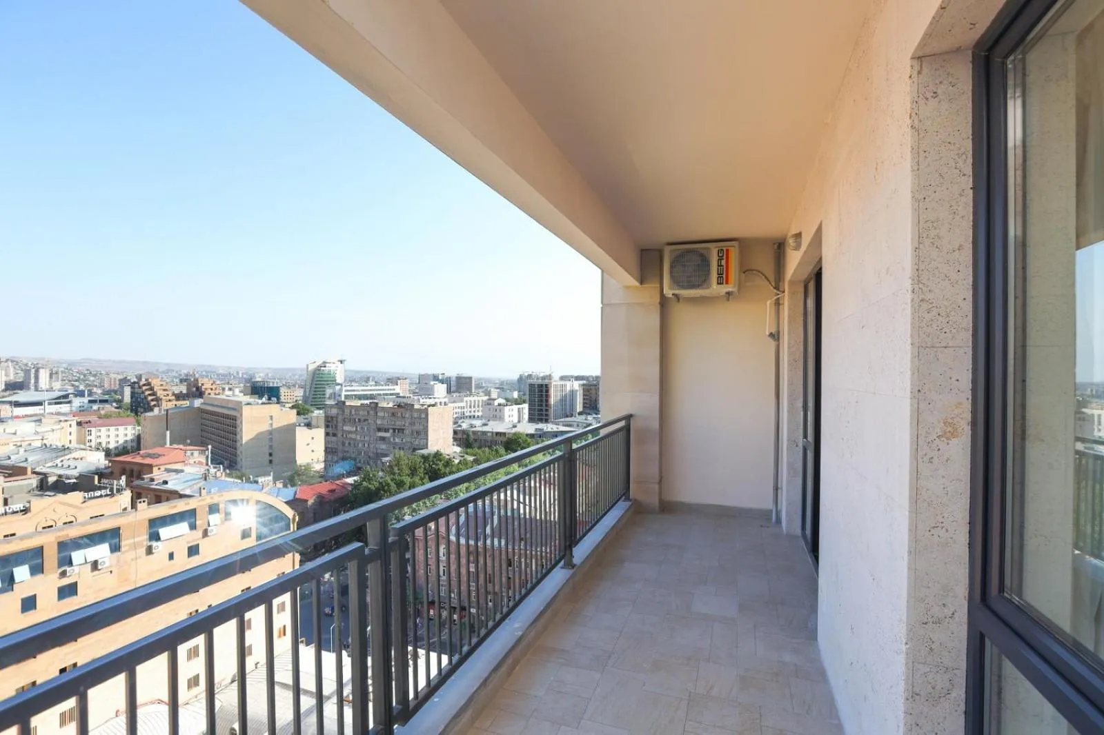 Balcony/Terrace in Apart-hotel on Koghbatsi 16