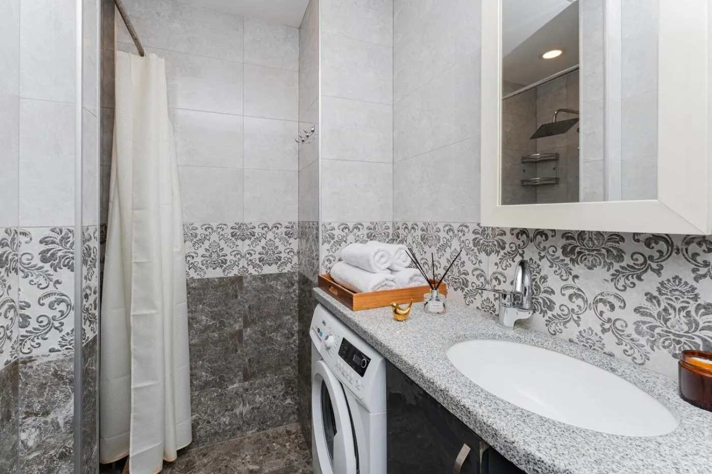 Bathroom in Apart-hotel on Koghbatsi 16