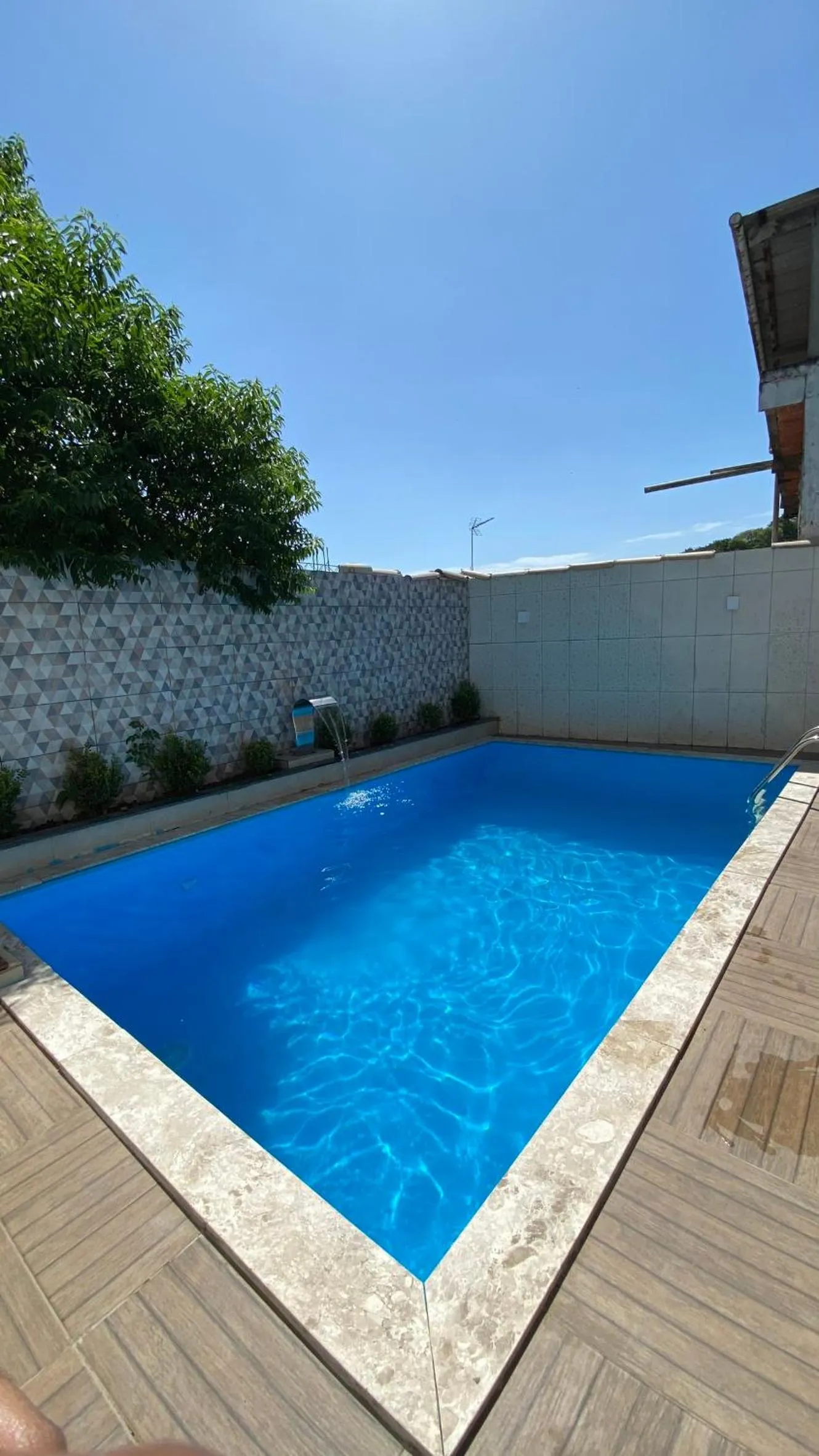 Swimming pool in Pousada Floripes