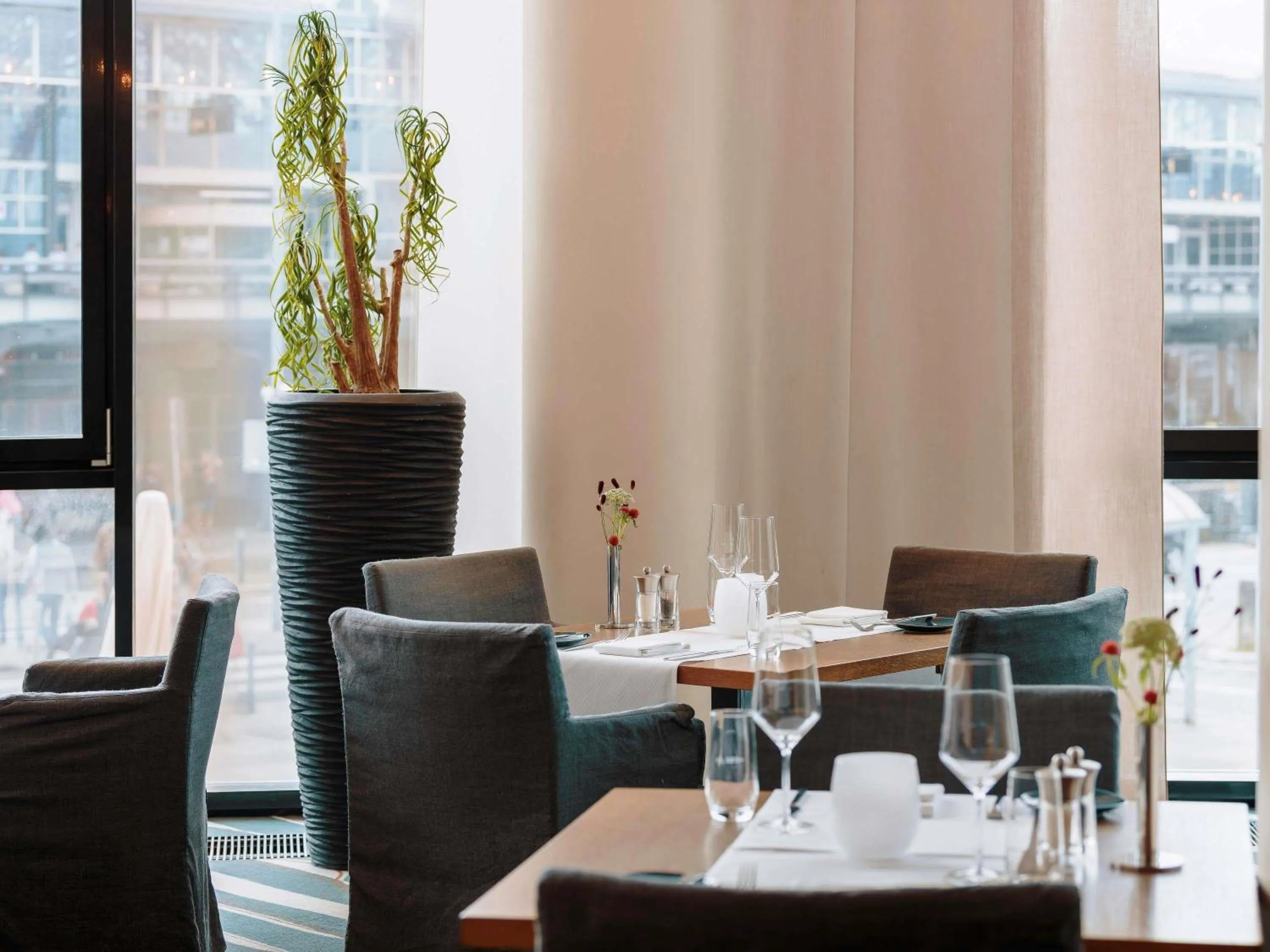 Restaurant/places to eat in Mövenpick Hotel Stuttgart Airport