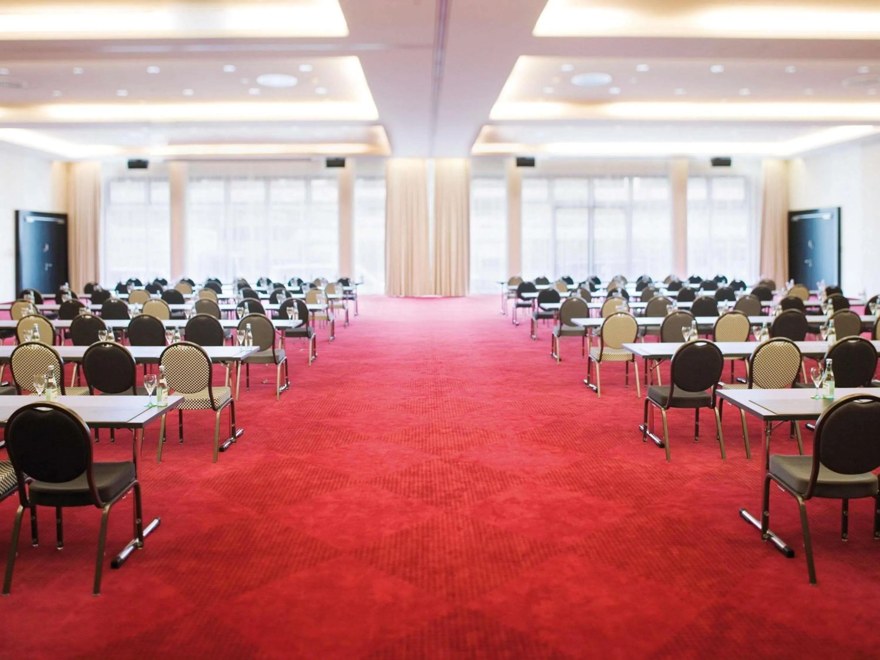 Meeting/conference room in Mövenpick Hotel Stuttgart Airport