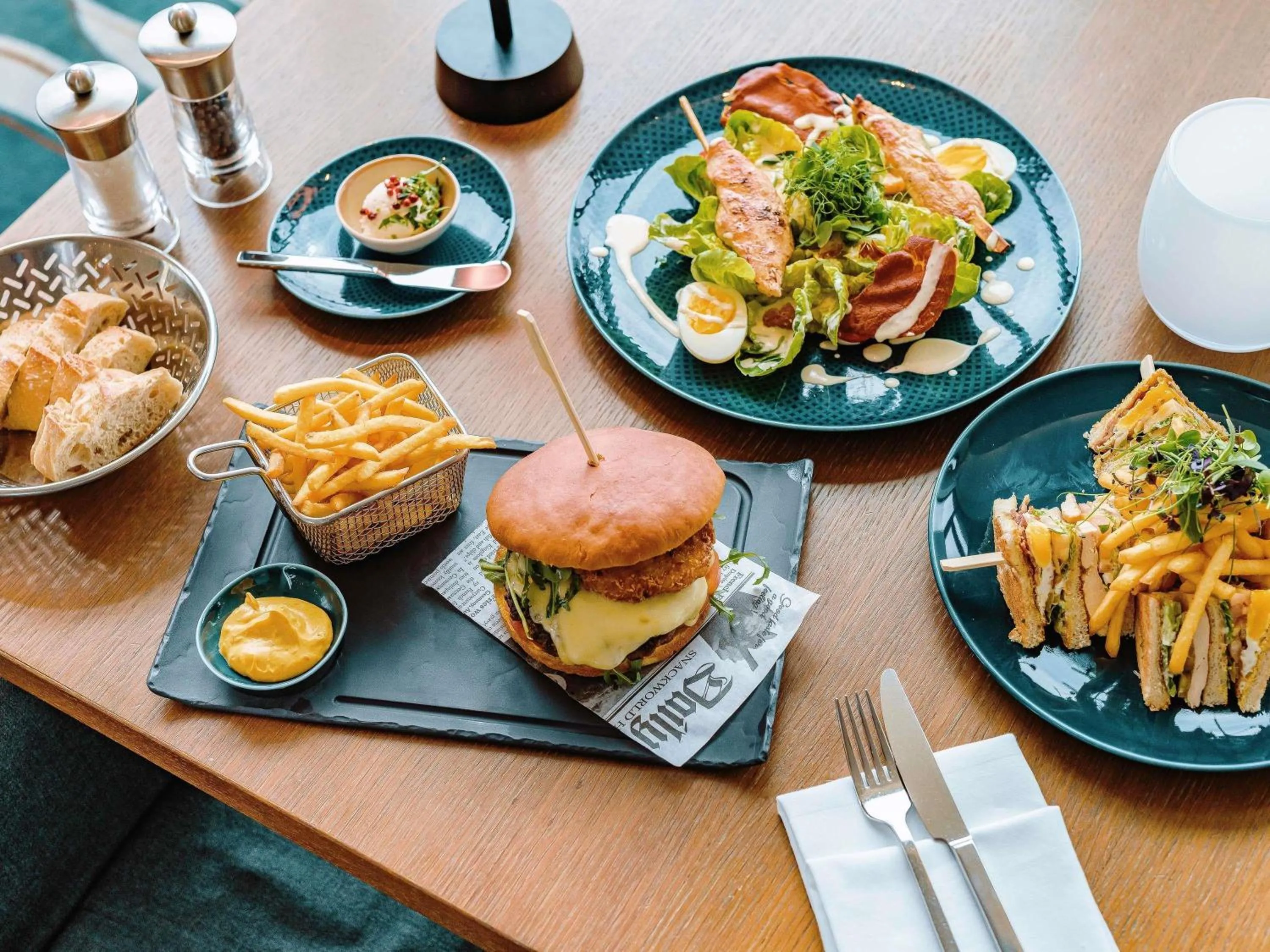 Restaurant/places to eat in Mövenpick Hotel Stuttgart Airport