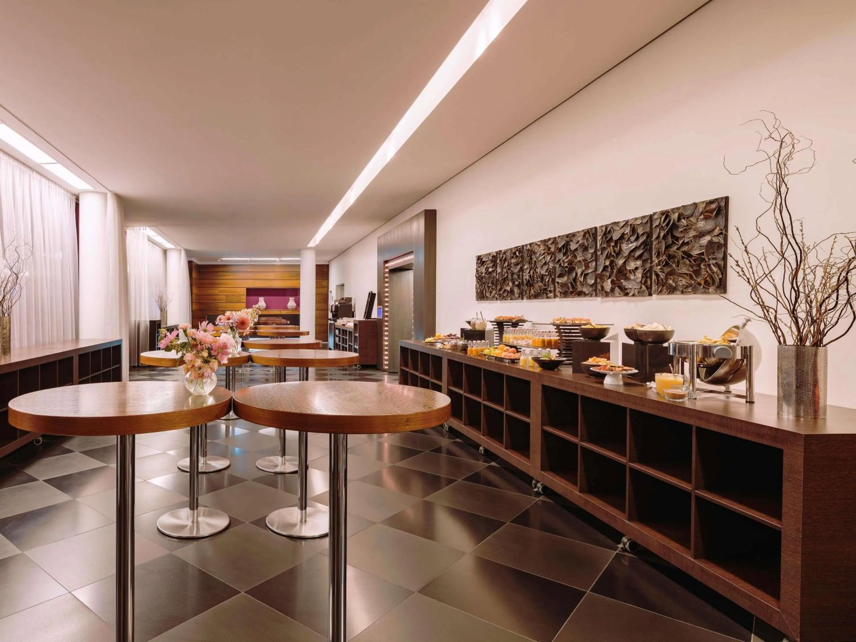 Meeting/conference room in Mövenpick Hotel Stuttgart Airport