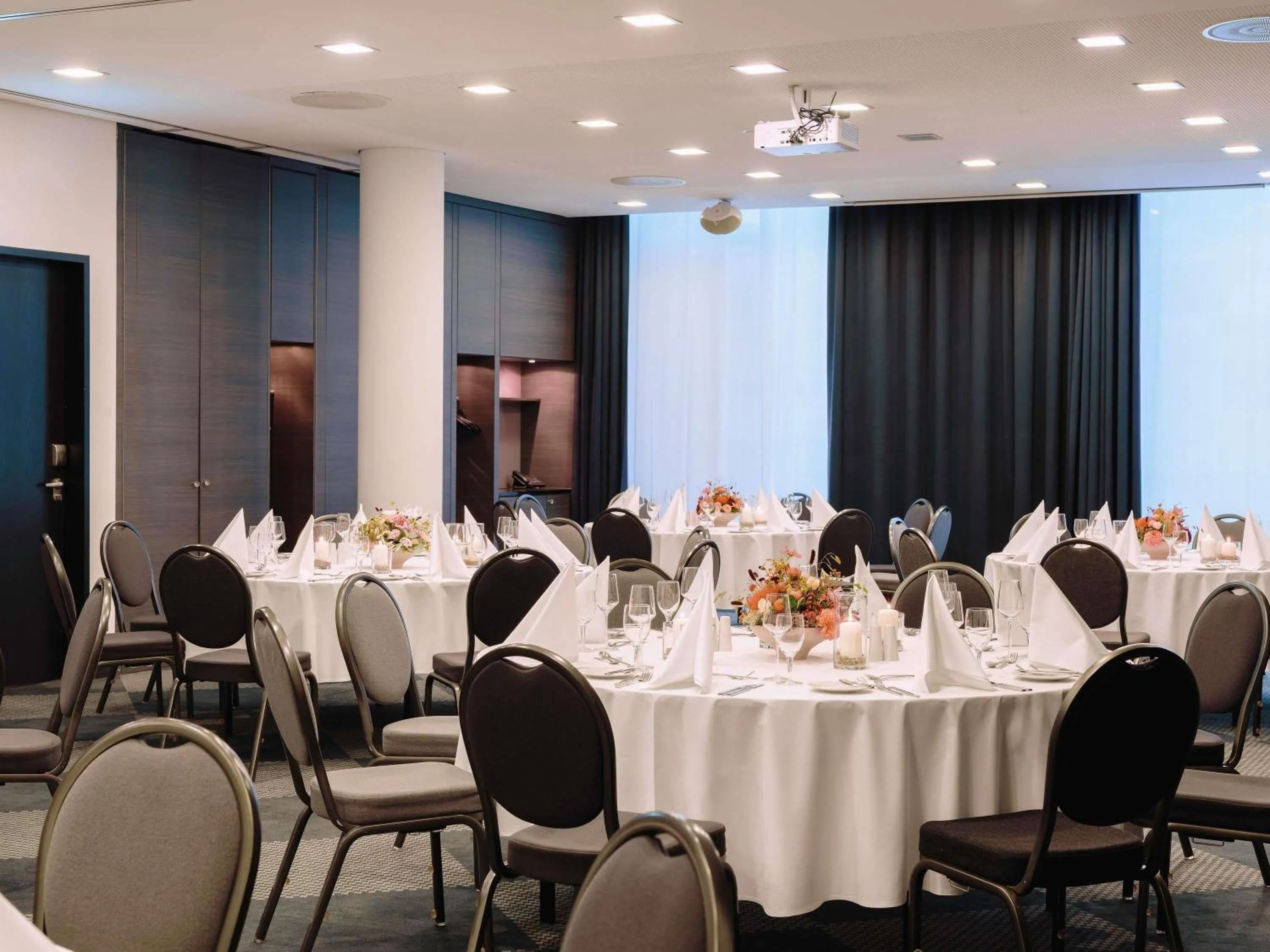 Meeting/conference room in Mövenpick Hotel Stuttgart Airport