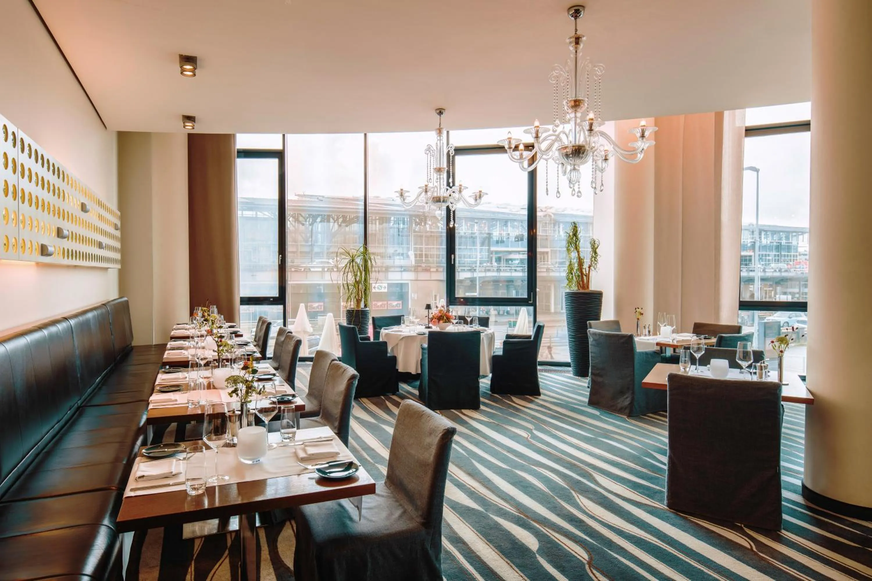 Restaurant/places to eat in Mövenpick Hotel Stuttgart Airport