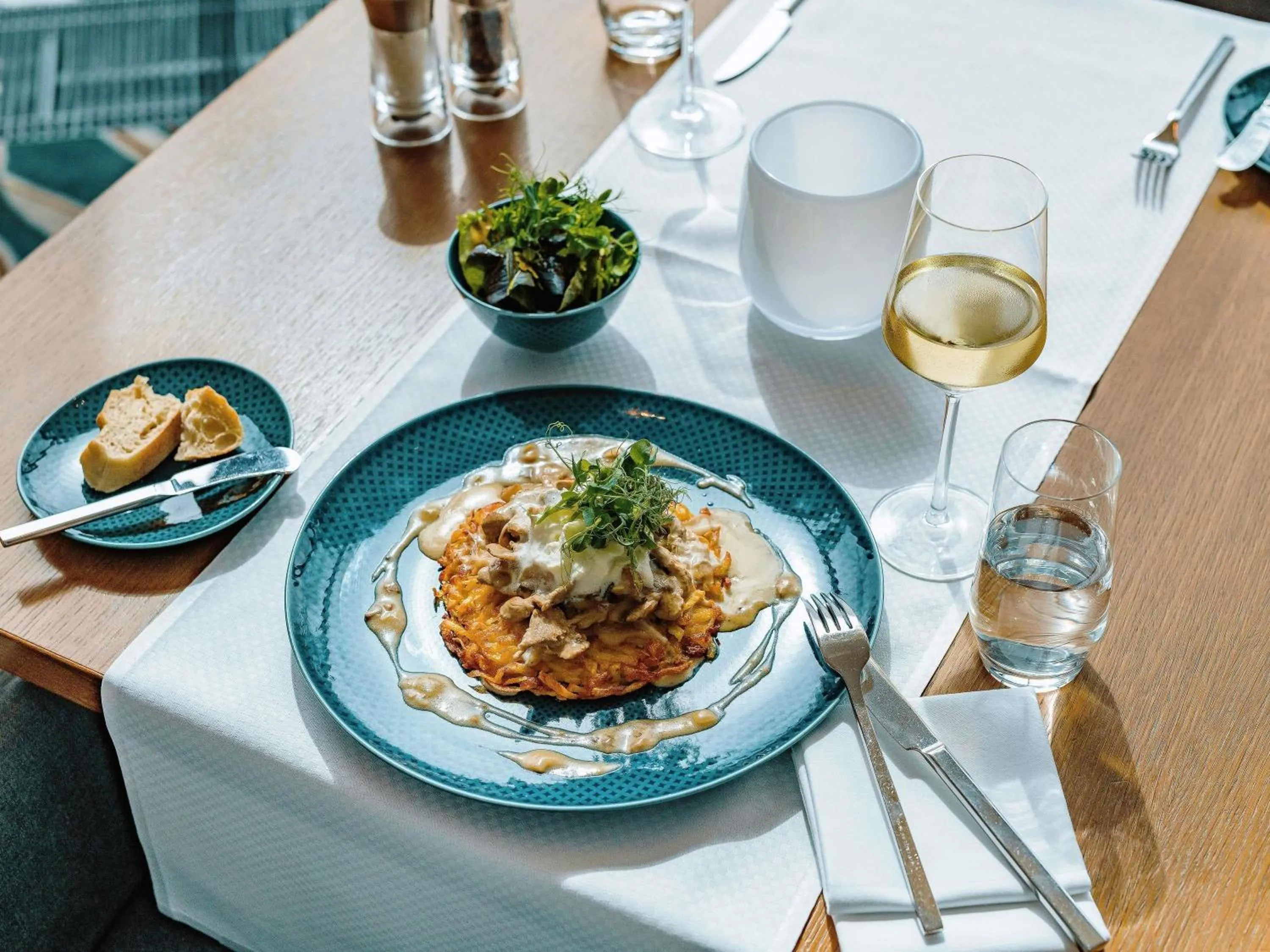 Restaurant/places to eat in Mövenpick Hotel Stuttgart Airport