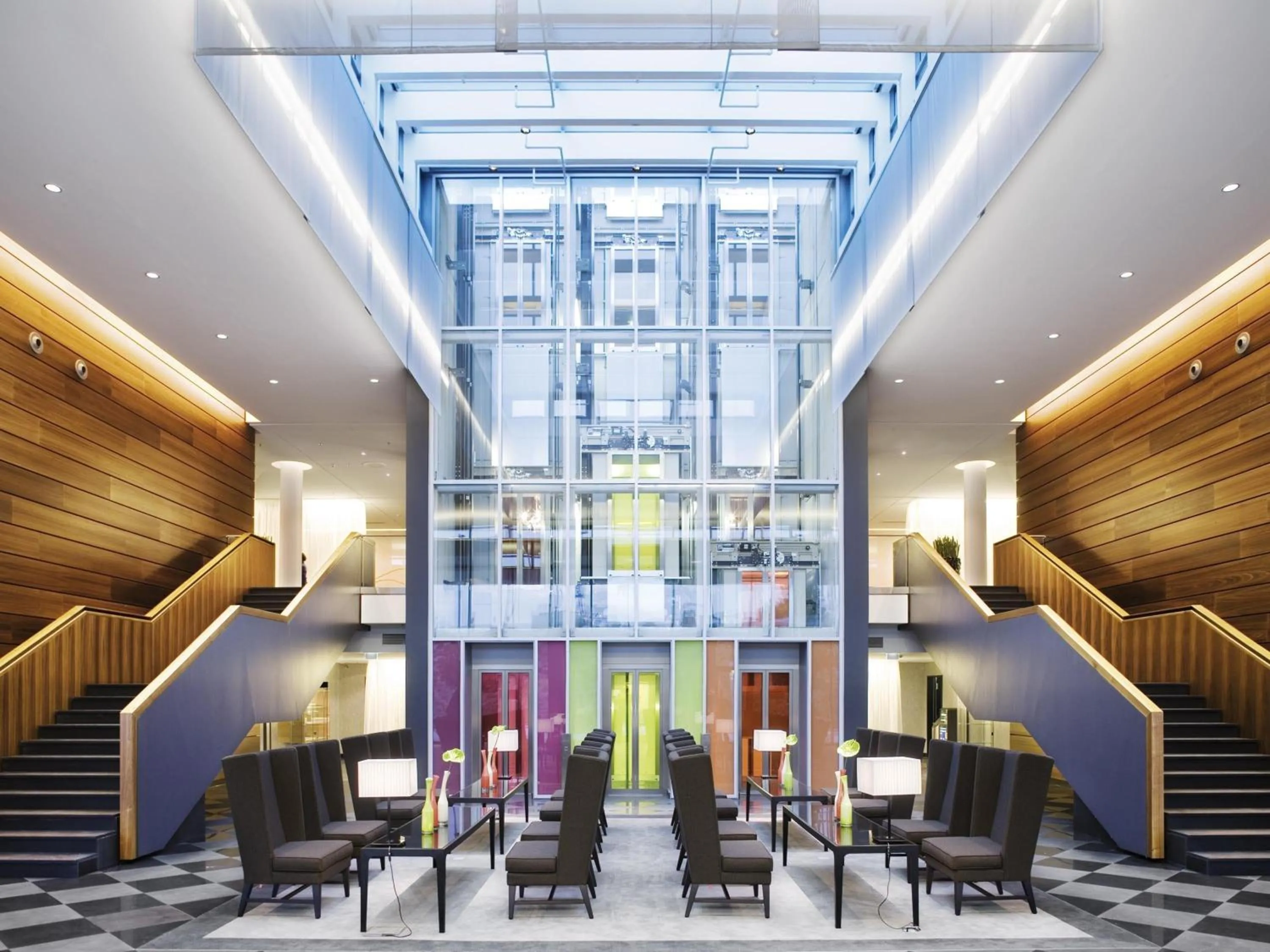 Lounge or bar in Mövenpick Hotel Stuttgart Airport