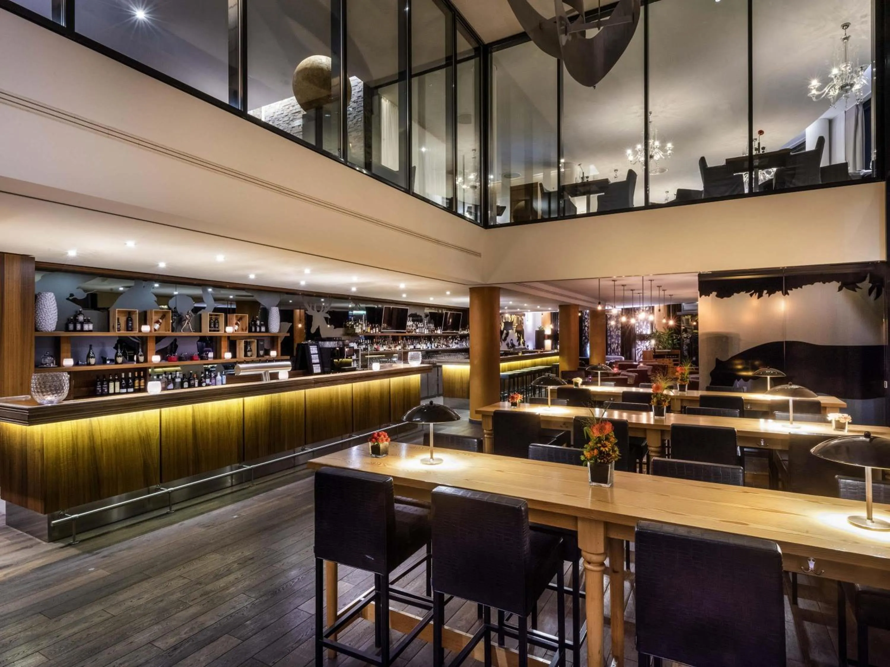 Lounge or bar in Mövenpick Hotel Stuttgart Airport