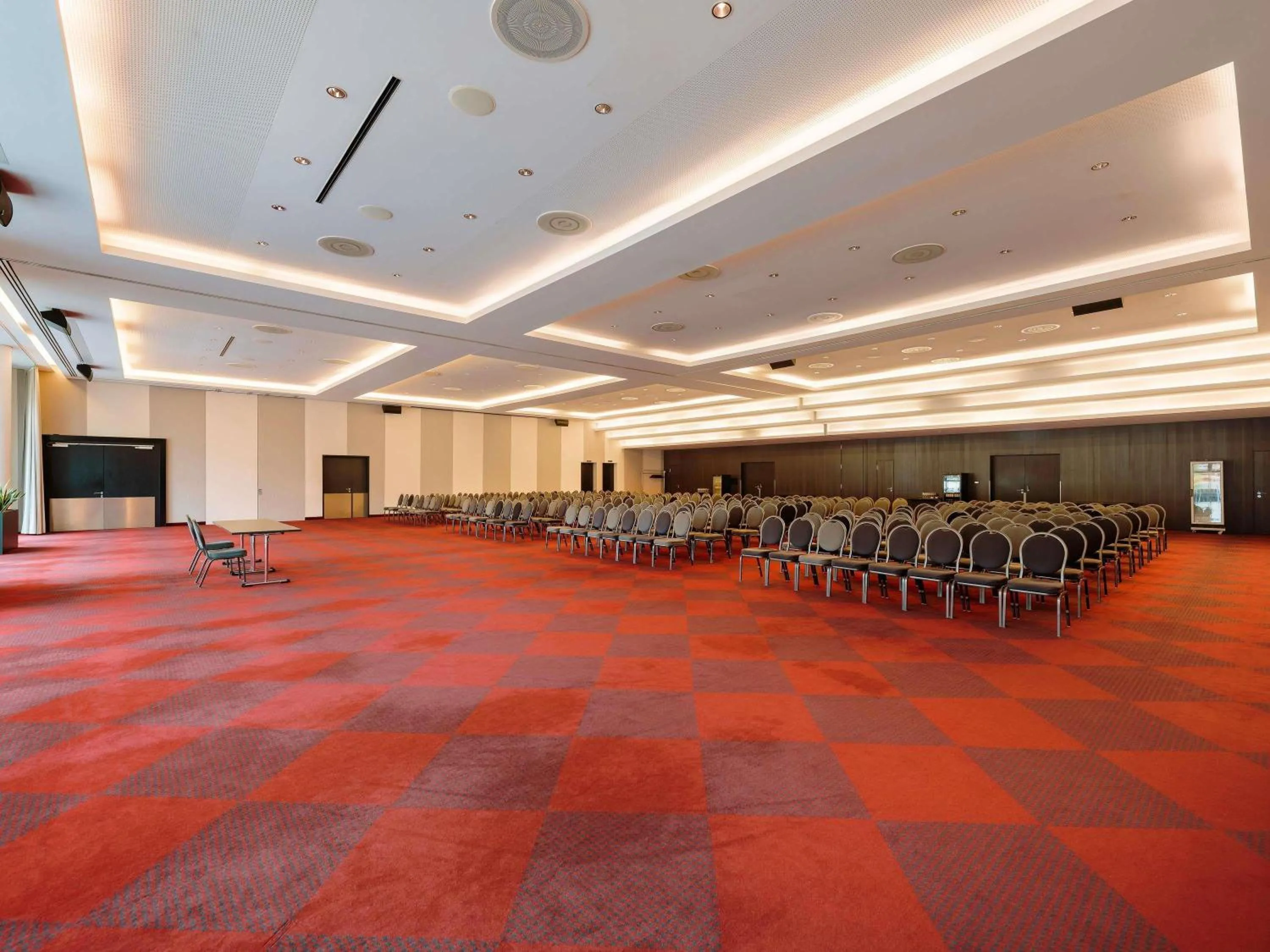 Meeting/conference room in Mövenpick Hotel Stuttgart Airport