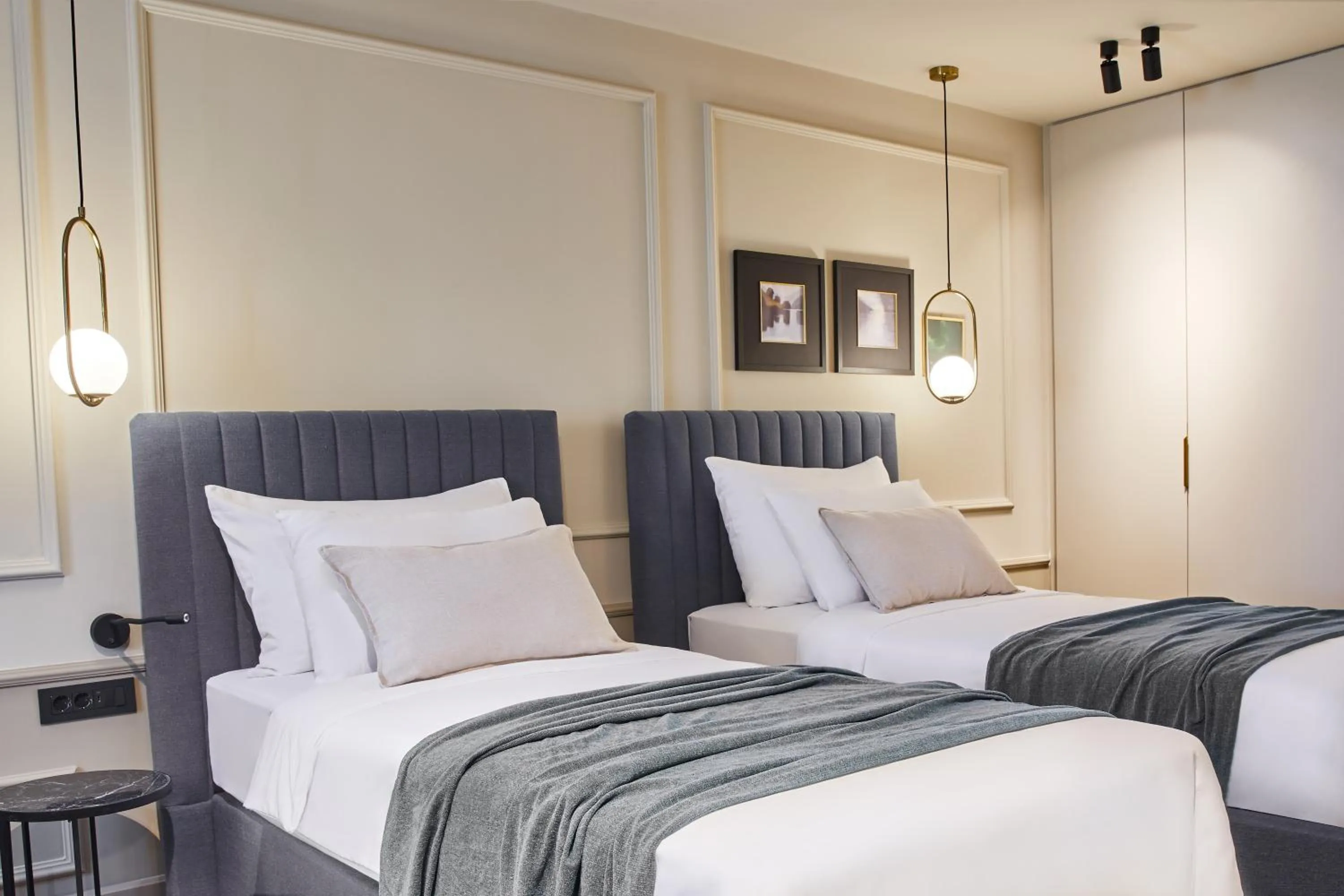 Bed in Martis Forum Heritage Hotel & Residence